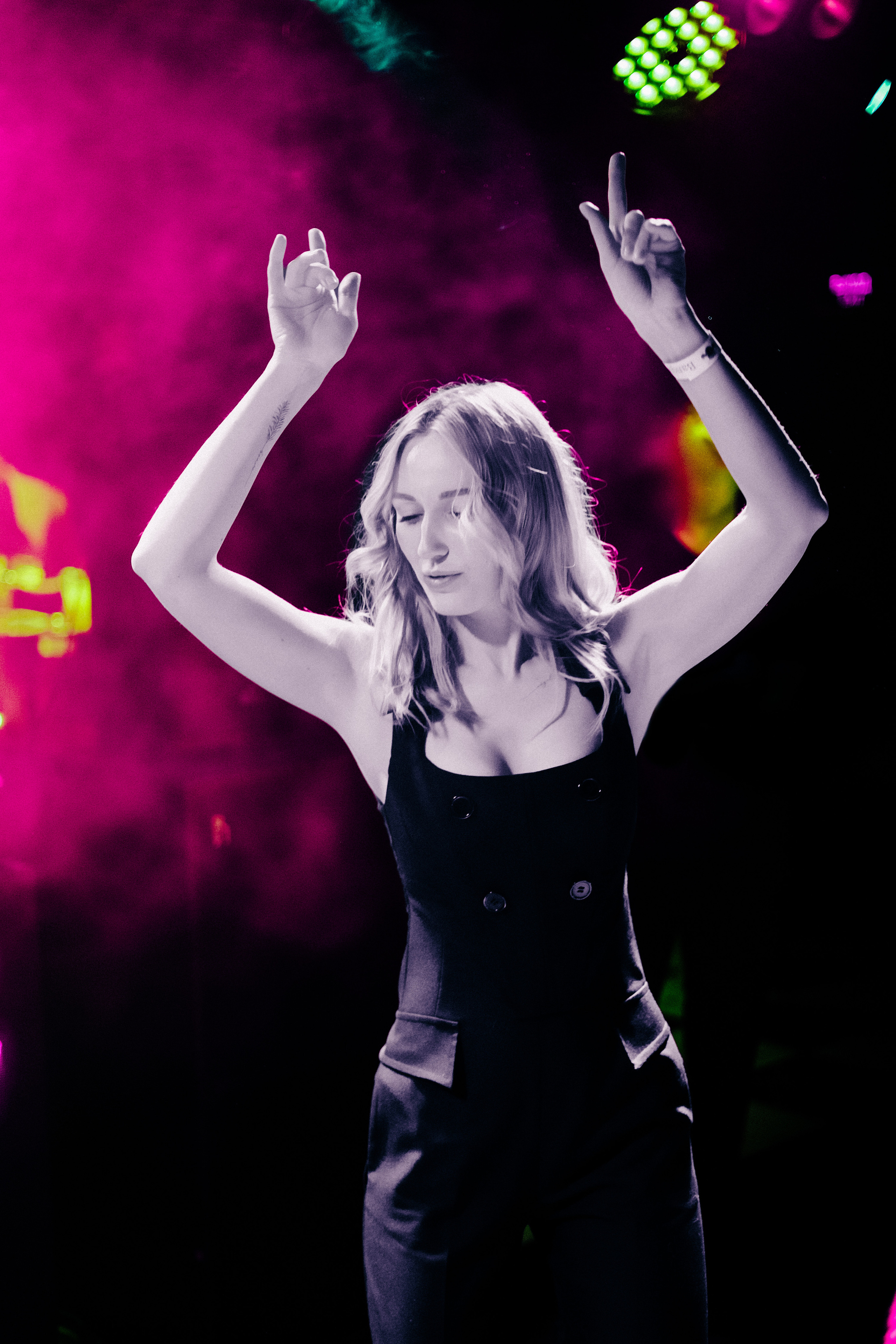 DUKE. Репортажный и клубный фотограф Москва