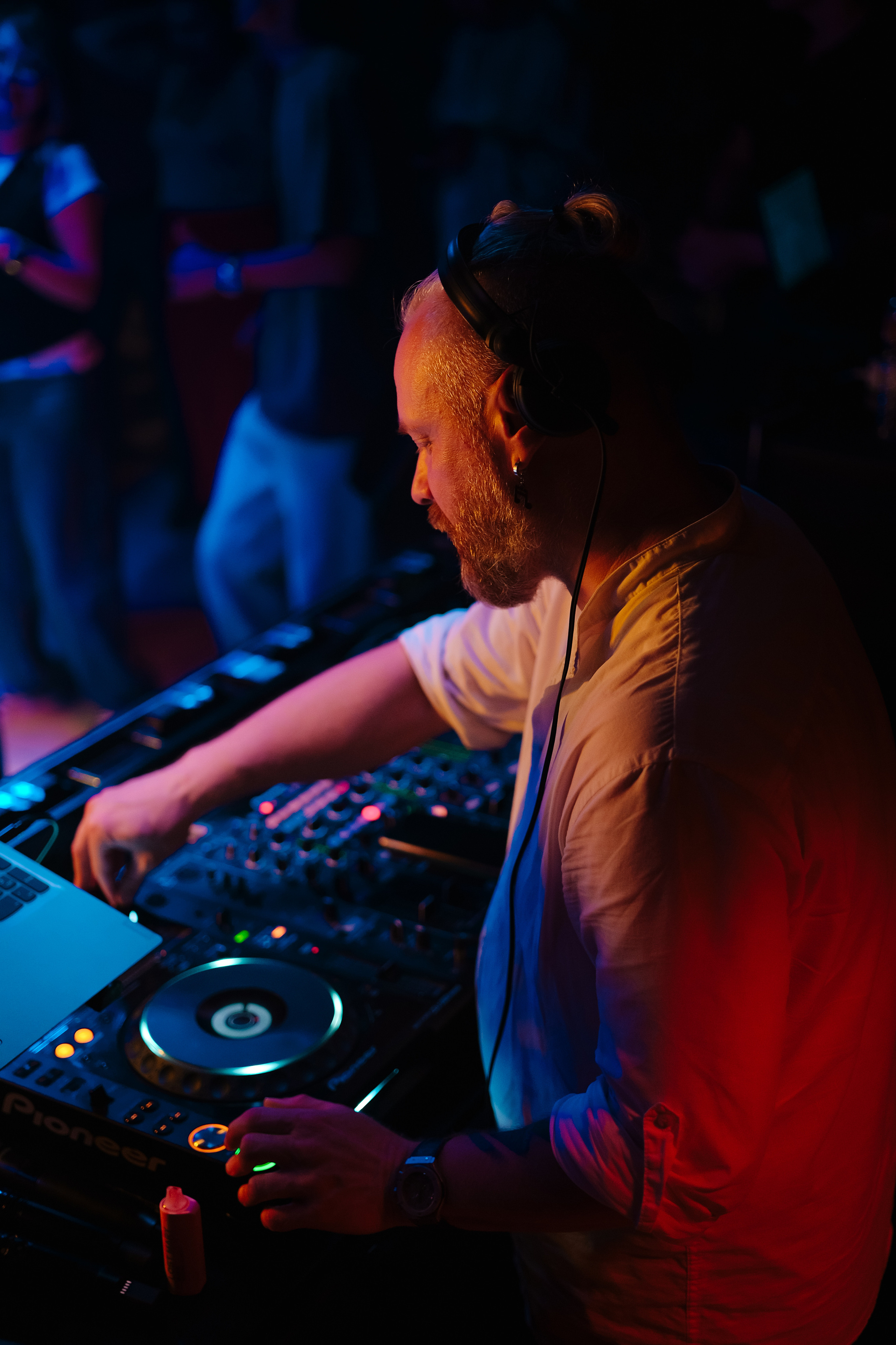 DUKE. Репортажный и клубный фотограф Москва