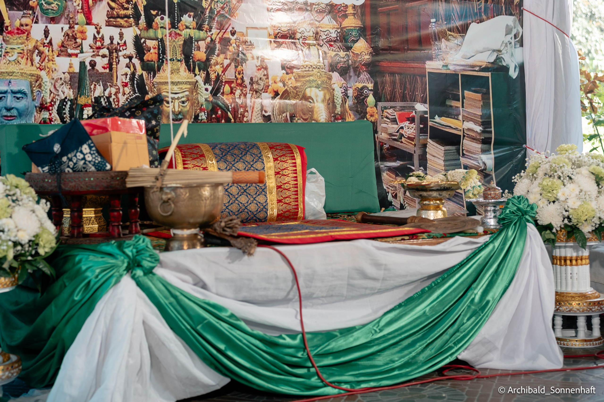 Thai monk. Photographer in Guangzhou, China. Archibald Sonnenhaft