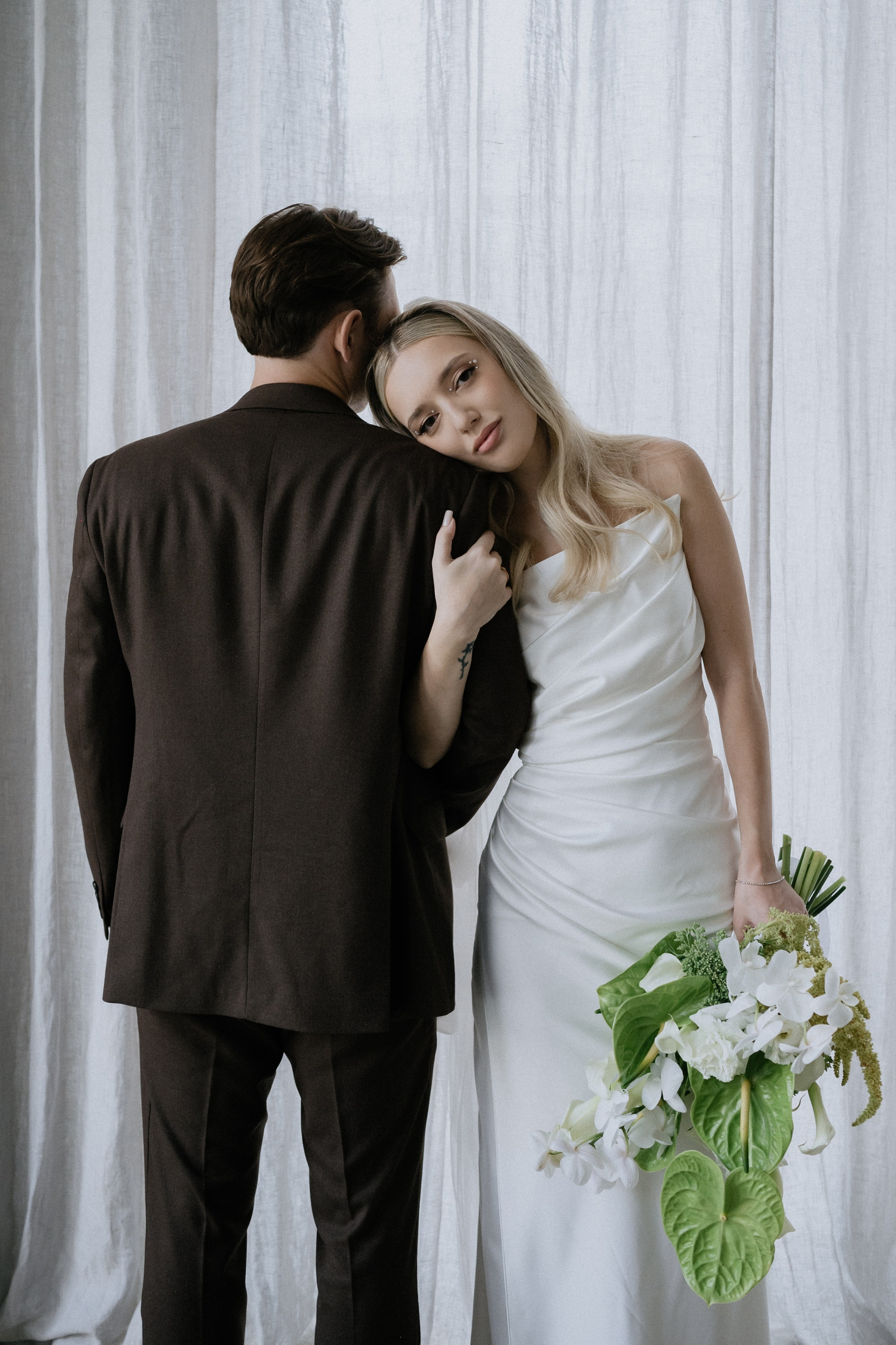 Регистрация брака и фотосессия в Особняке Royal. Свадебный фотограф Москва — Сергей и Татьяна