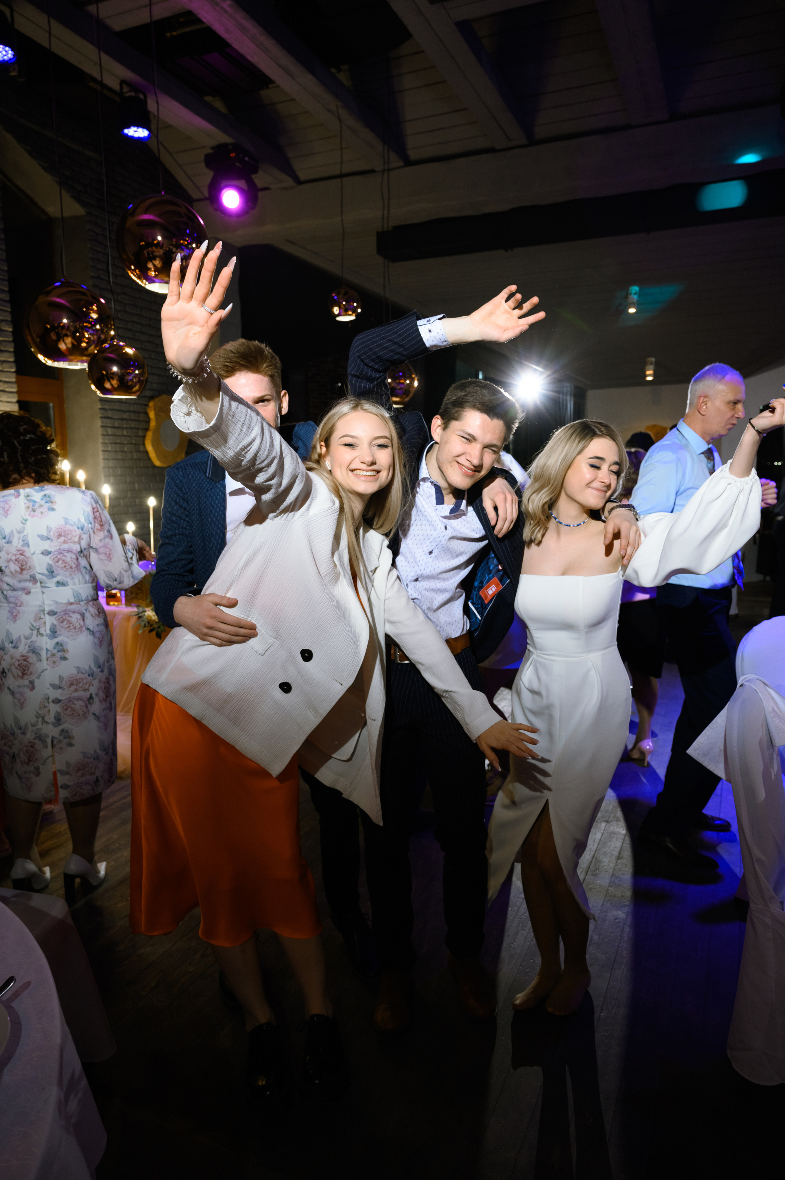 Свадебный фотограф в Москве, Серпухове, МО. Свадебный фотограф в Москве Артём Кившарь