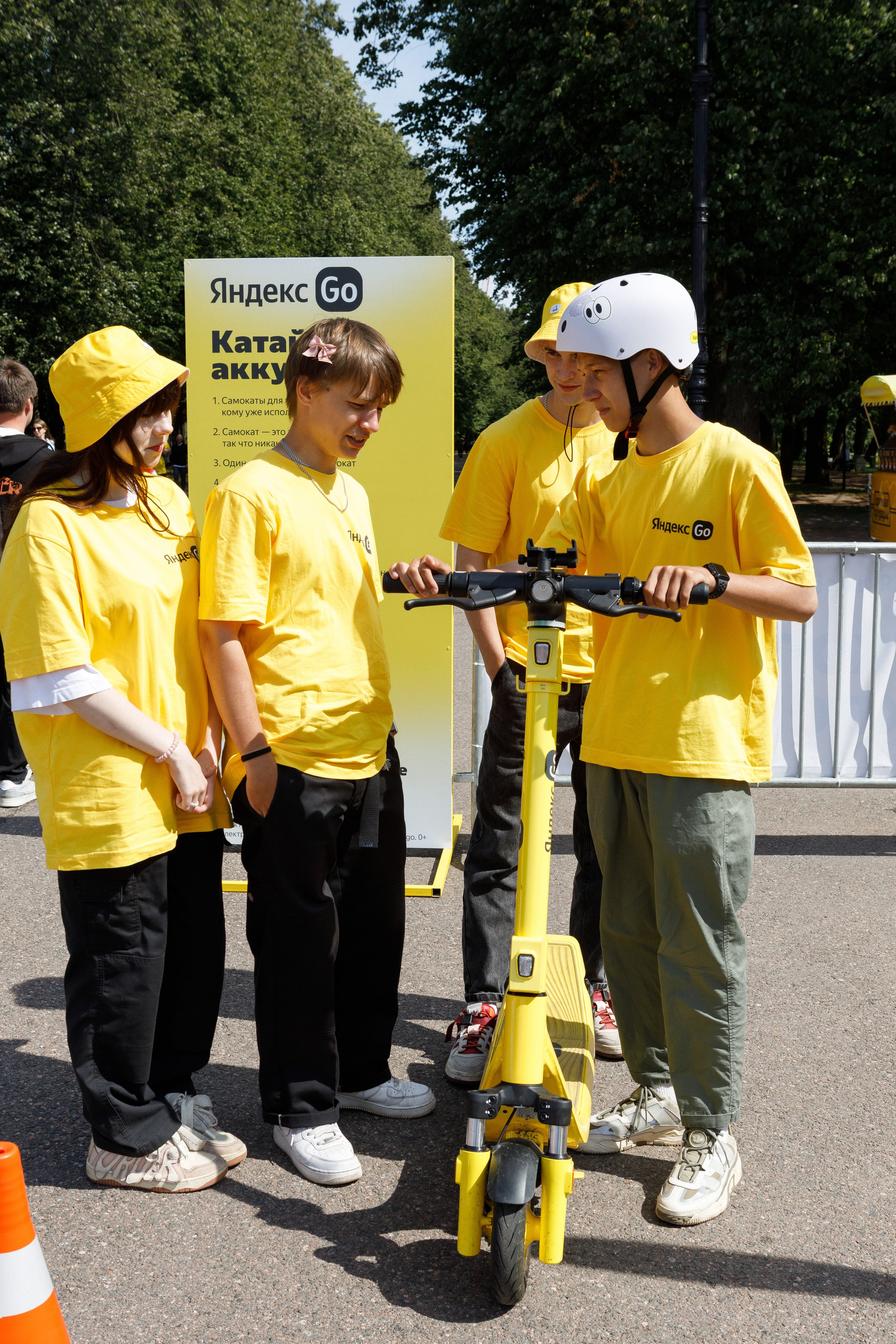 Яндекс Самокат. Свадебный и репортажный фотограф в Санкт-Петербурге Николай Голованов
