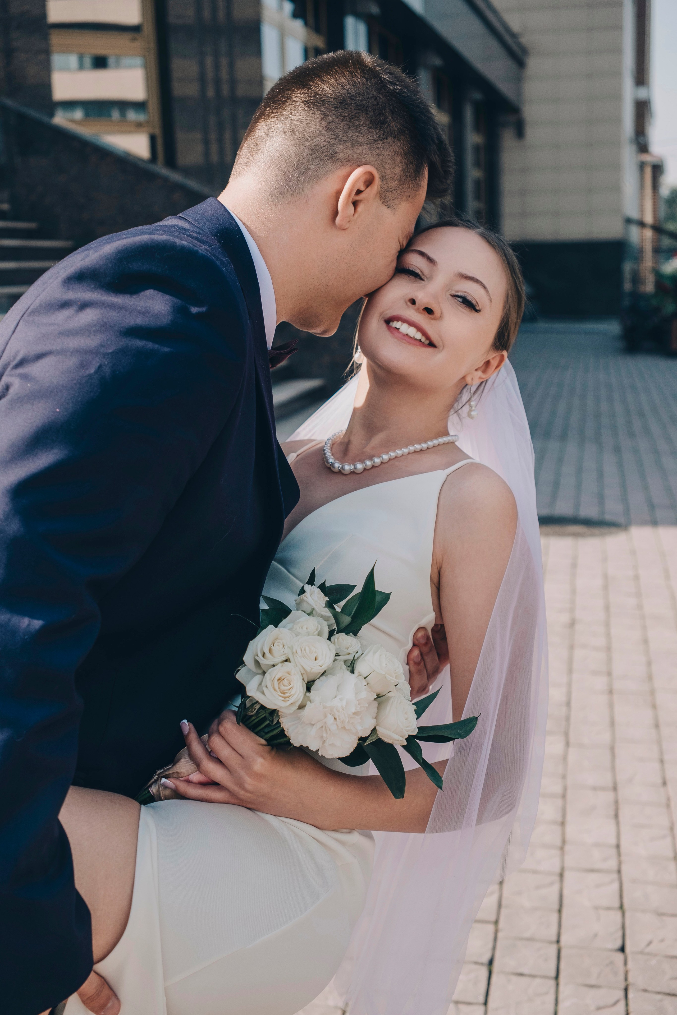 Свадебная прогулка в городе. Фотограф в Иркутске Анна Мирошникова