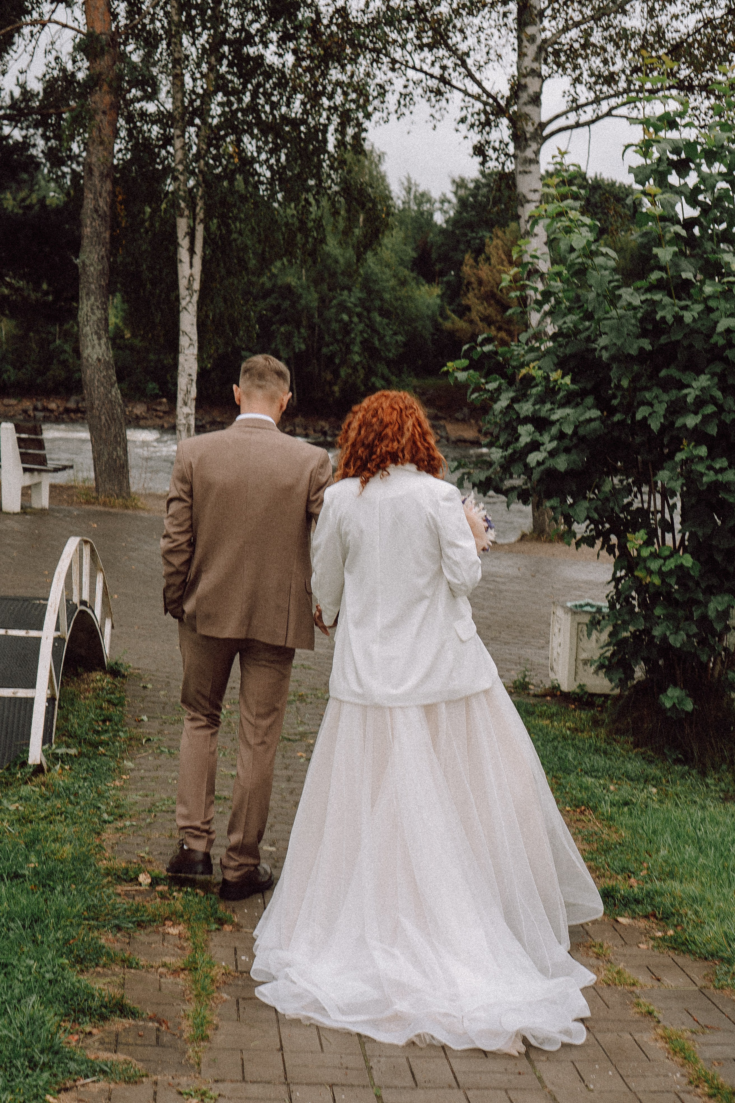 СВАДЕБНАЯ ФОТОСЕССИИЯ ПАРЫ В ГОРОДЕ ПРИОЗЕРСК В СОСНОВОМ ЛЕСУ И С ПИКАПОМ. Профессиональный фотограф, Санкт-Петербург — Виктория Богомолова