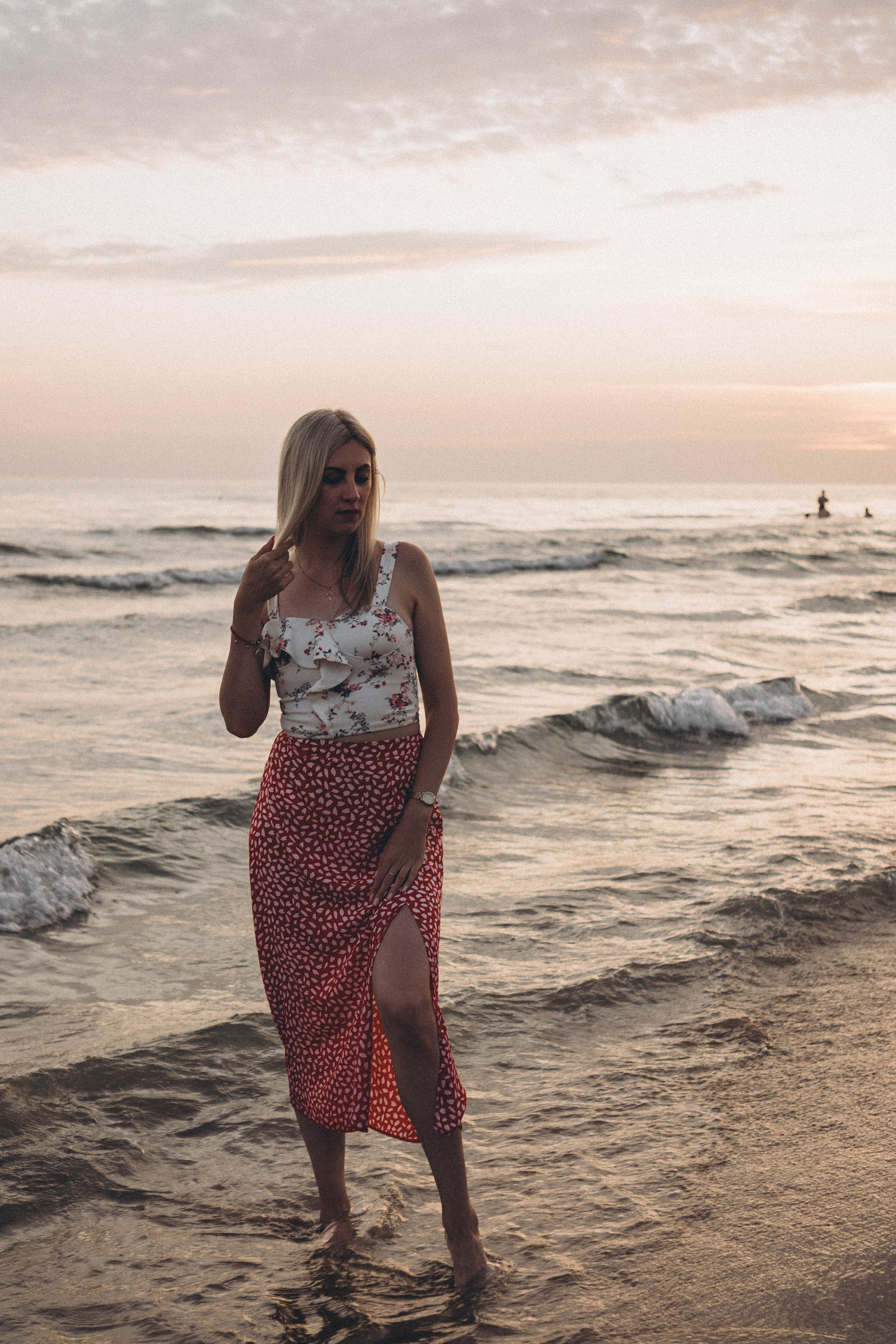 Июльский вечер на берегу черного моря. Профессиональный фотограф, Санкт-Петербург — Виктория Богомолова