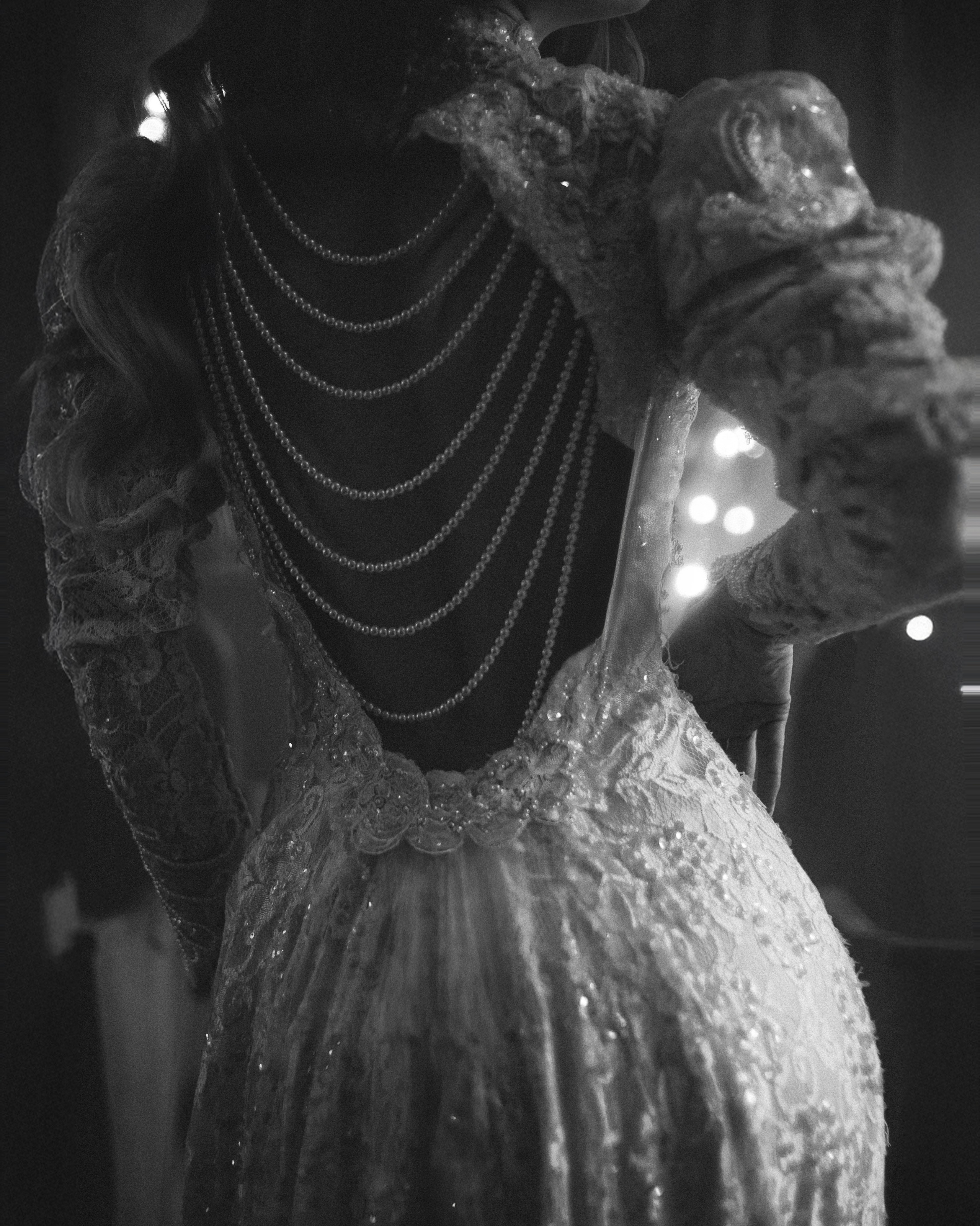 Москва. Заброшкнный театр. Алина. Фотограф Брянск