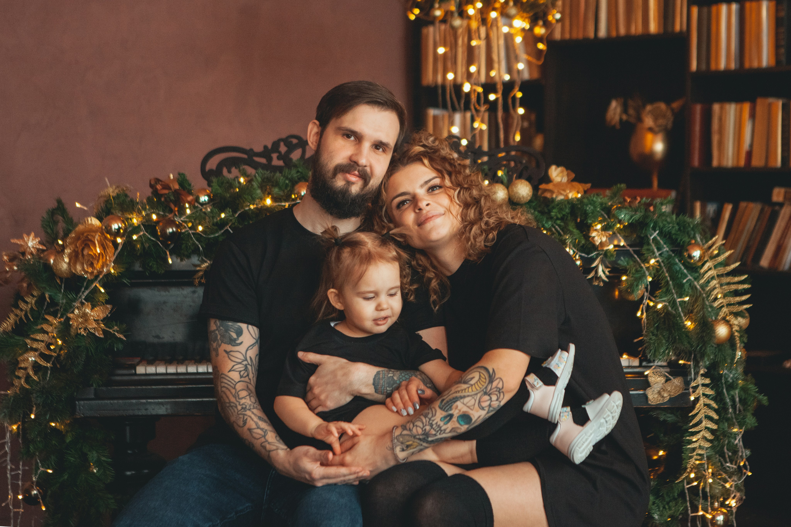 Новогодняя семейная фотосессия в студии. Фотограф Ольга Ефремова