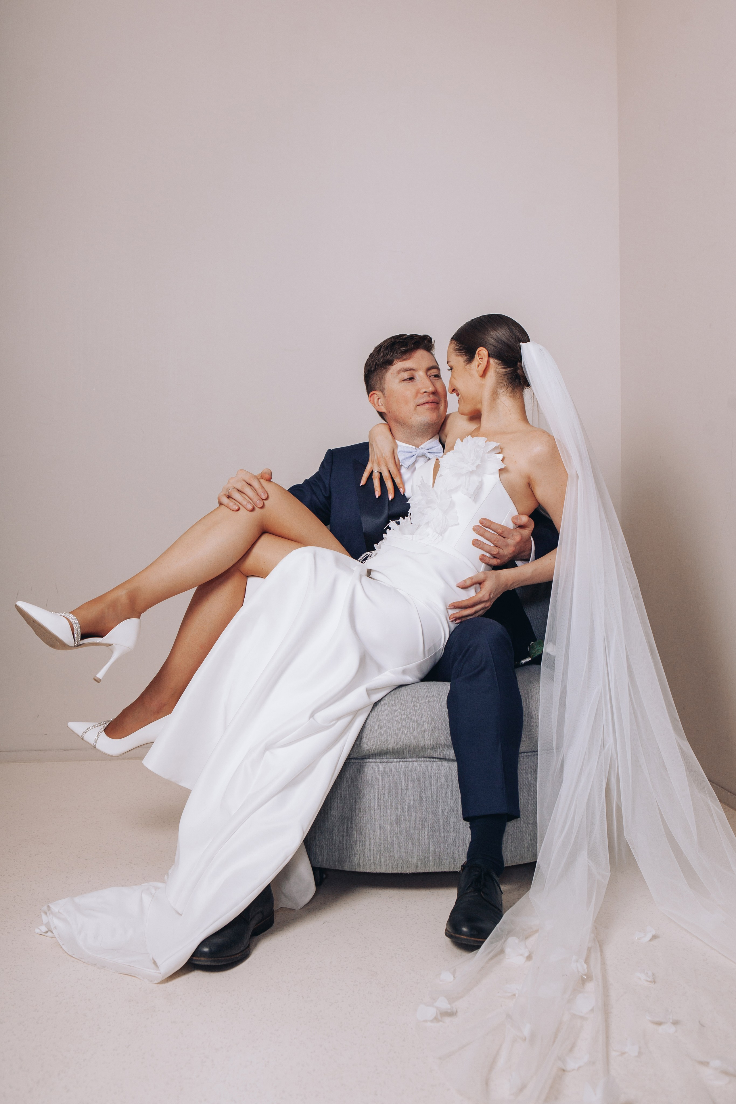 Фотосессия жениха и невесты в шипиловском загсе. Фотограф Ольга Ефремова