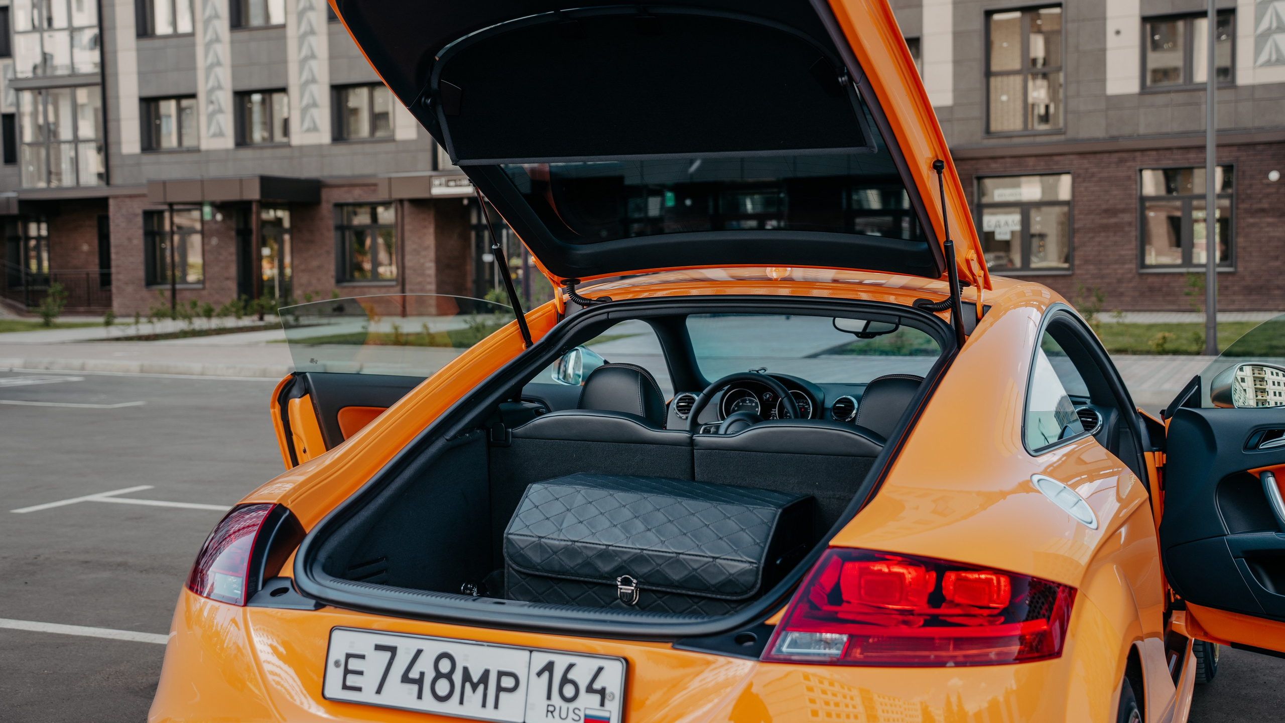 Audi TTs. Фотограф, видеограф и пилот дрона на Байкале