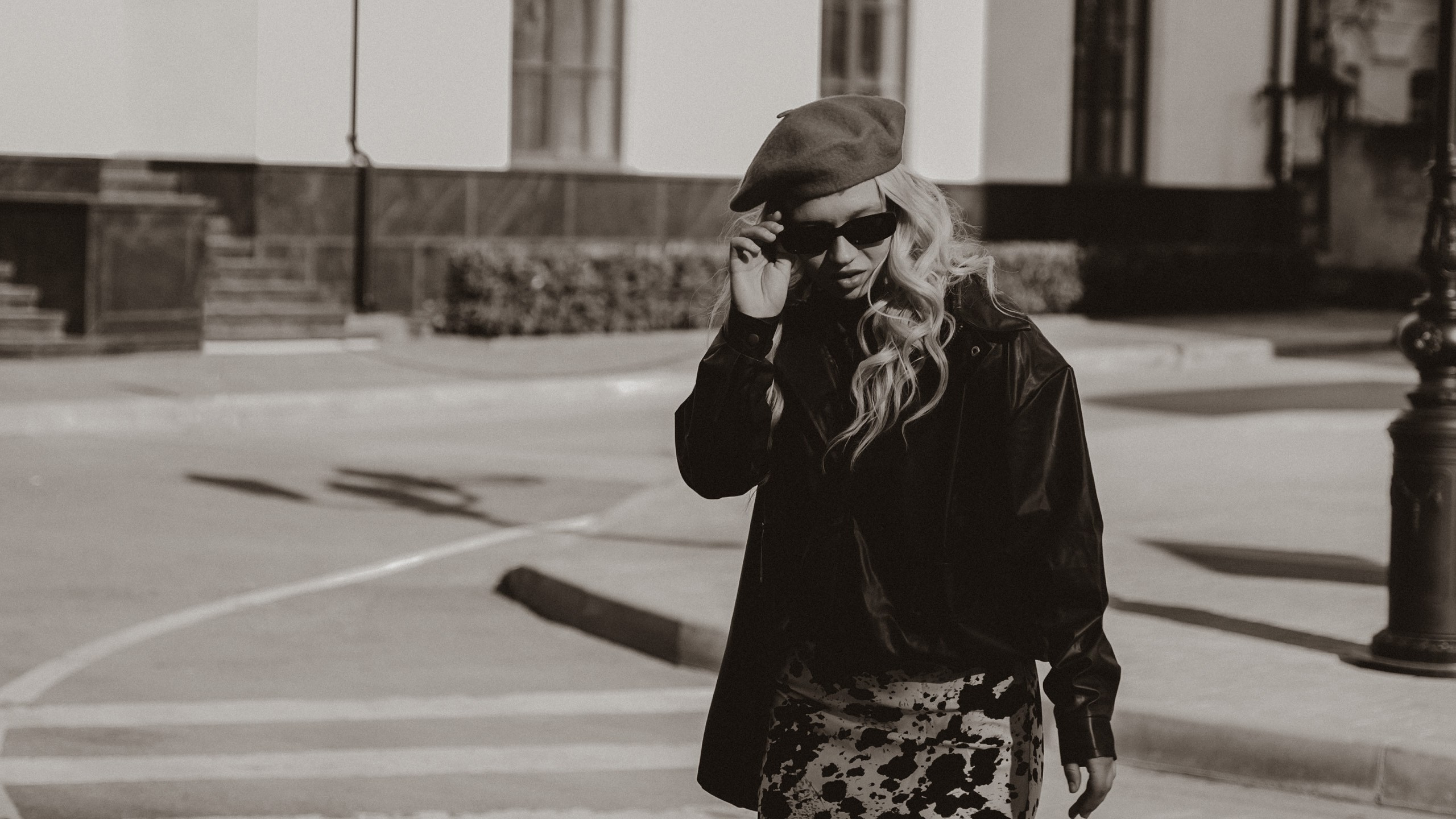 В моменте городской съемки. Фотограф и Видеограф Анапа, Новороссийск, Краснодар. Алина и Женя