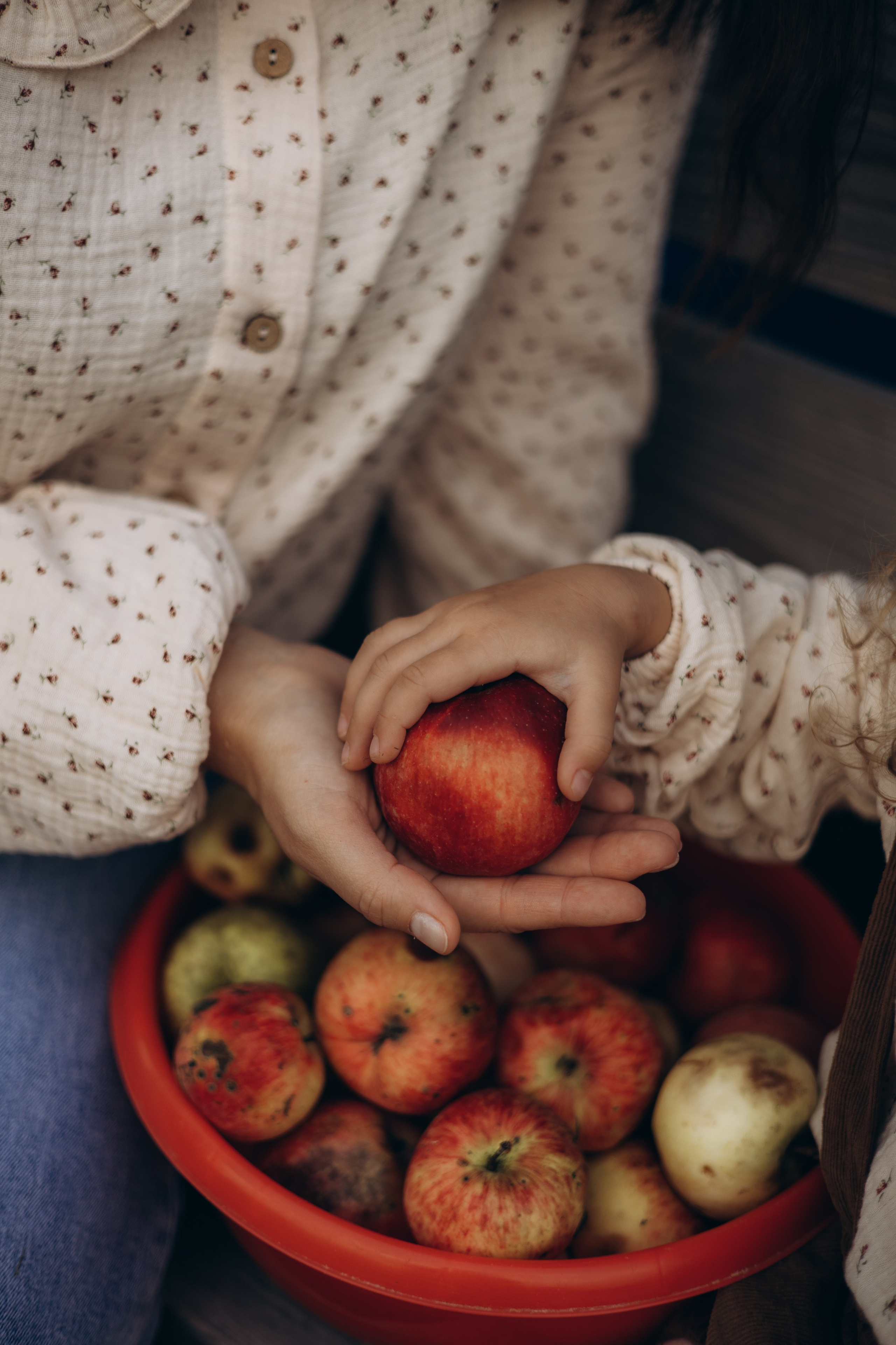 Мамочка и дочка (24.08.2025) г. Жуков (Калужская обл.). Надежда Стар семейный и церковный фотограф в Жукове и Калужской области