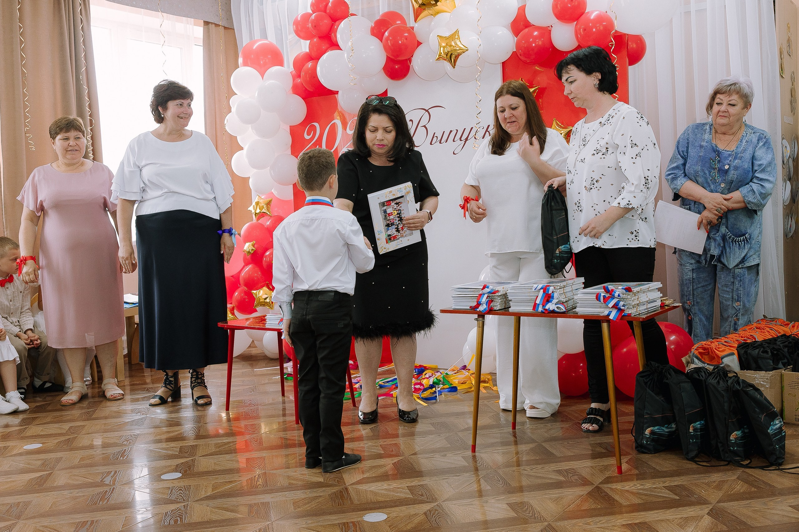 Выпускной в ДС 26. Выпускные альбомы Натальи Бутко: Новороссийск, Анапа, Геленджик