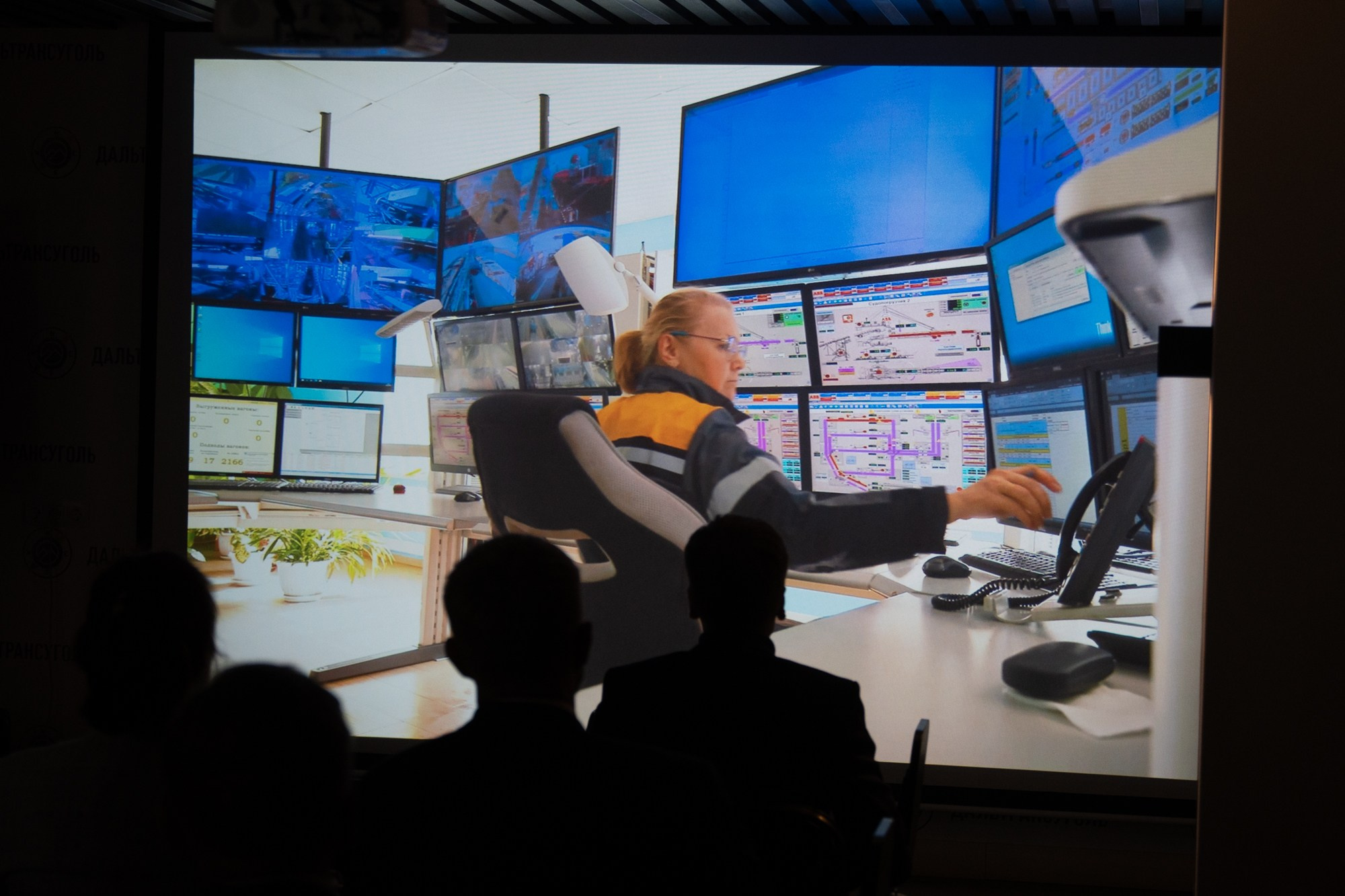 Дальтрансуголь. Фотограф в Хабаровске Швендых Рудольф