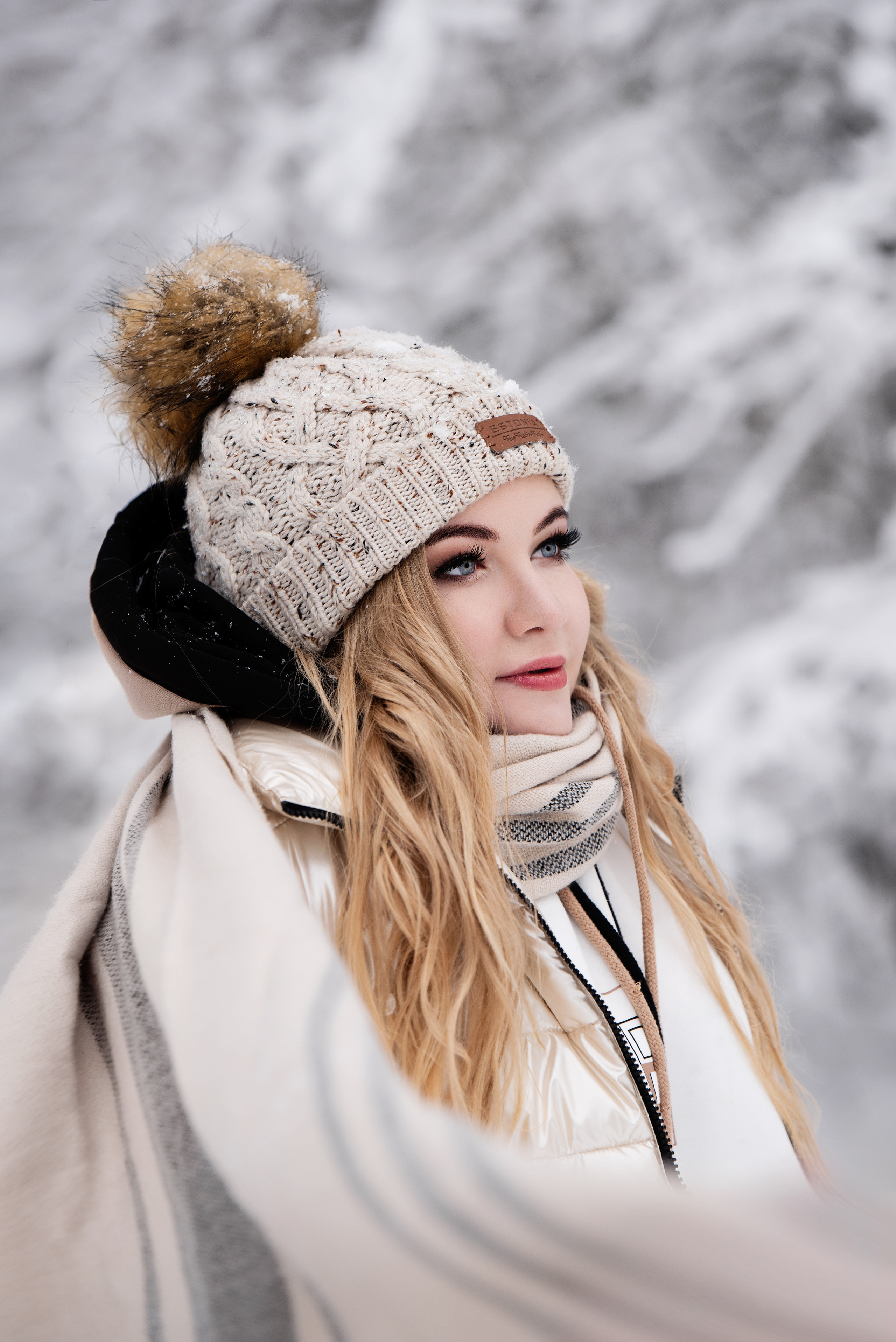 Polina Snow walk. Главная