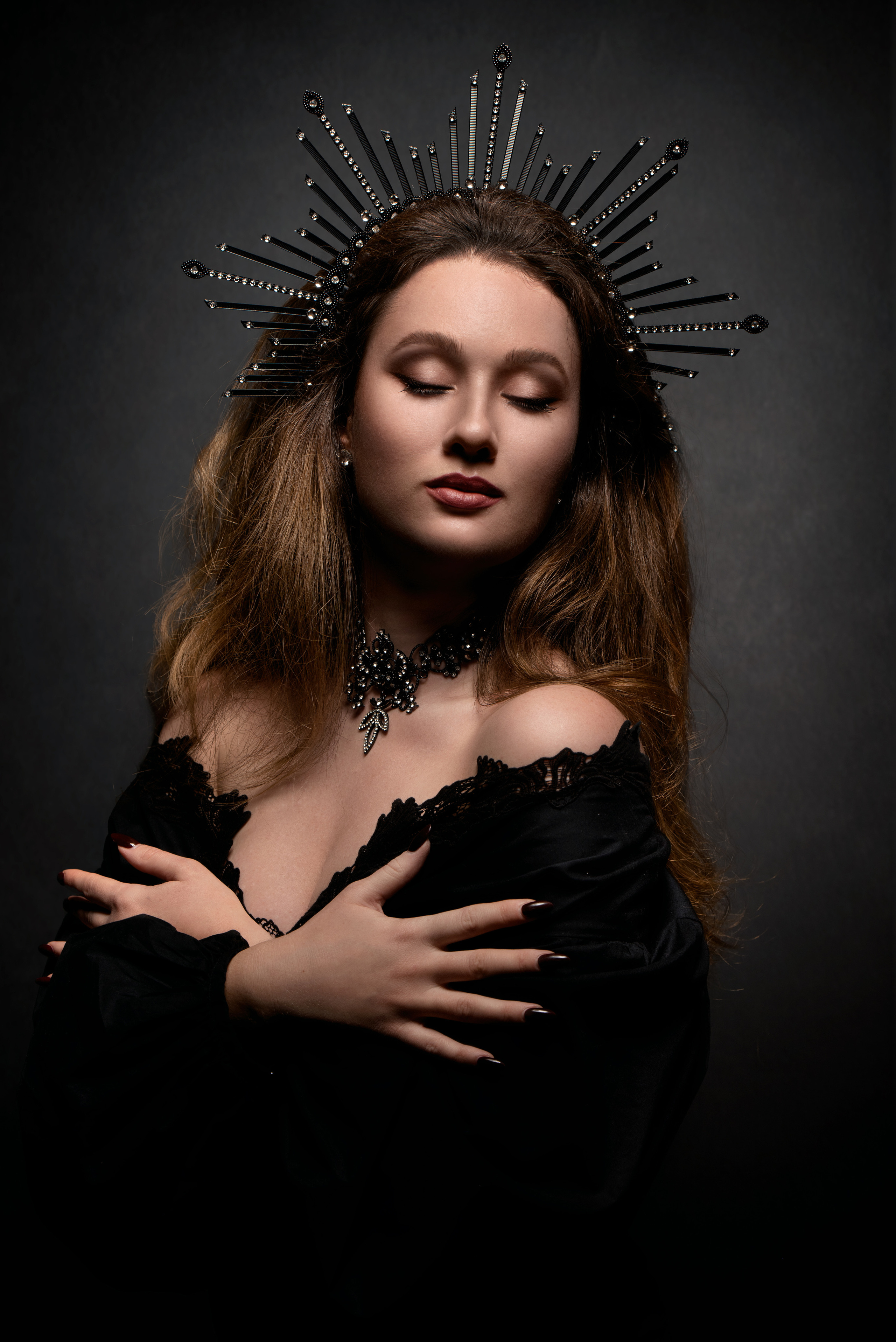 Julia Dark Queen. Главная