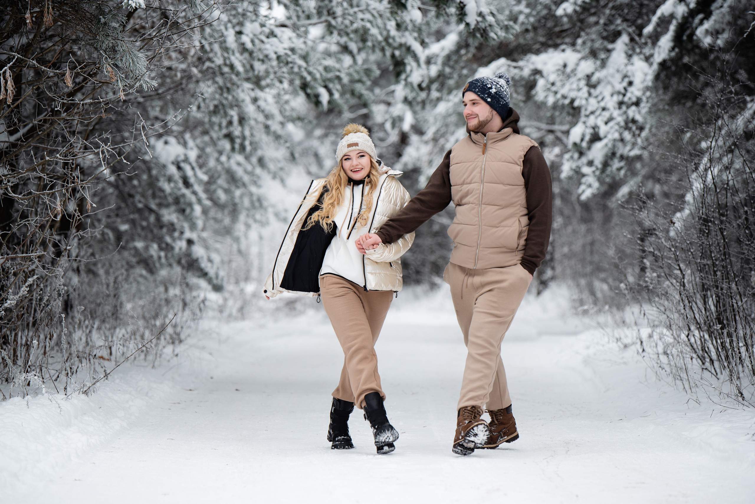 Polina Snow walk. Главная