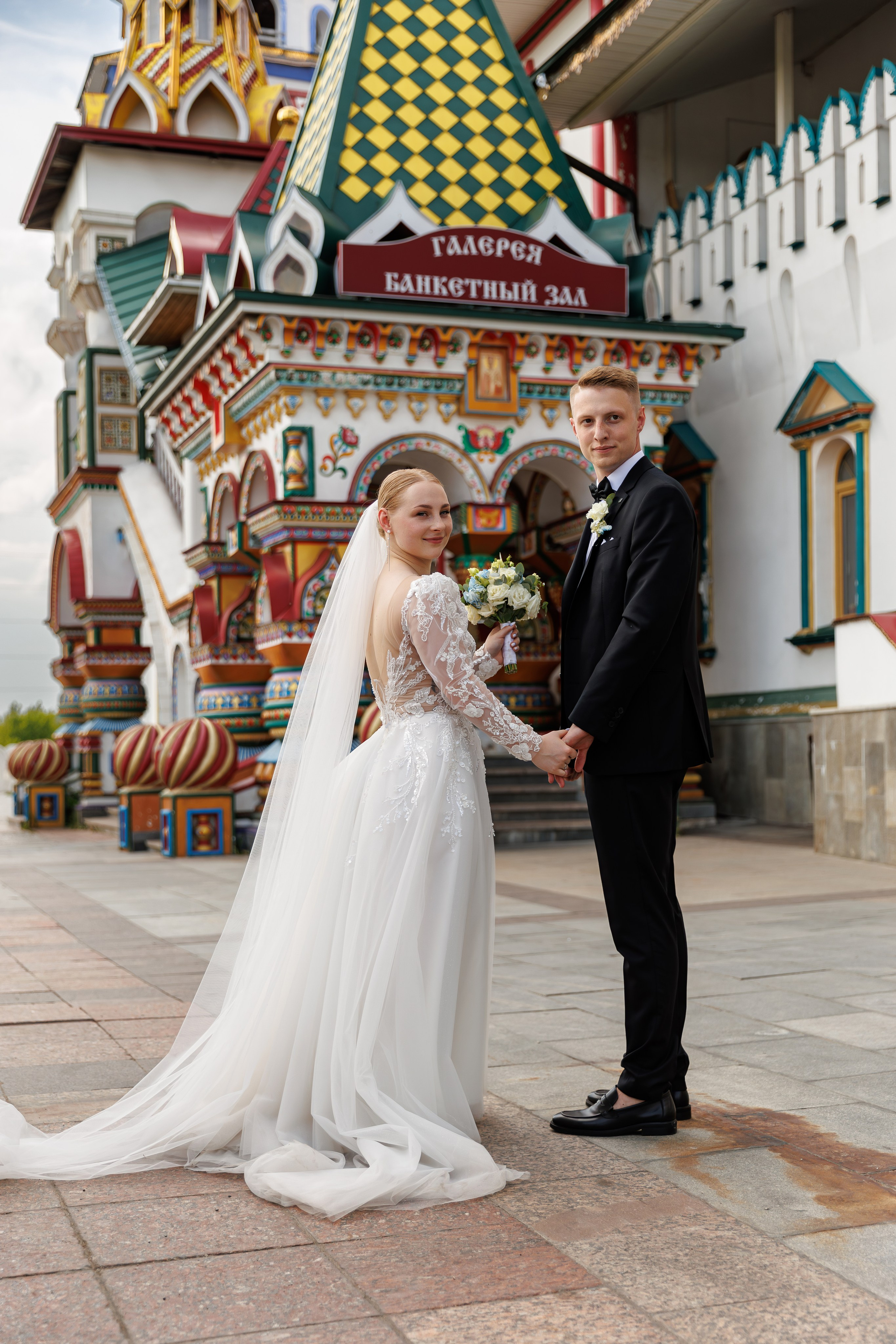 Свадебная фотосессия в Измайловском кремле. Свадебный фотограф Москва и МО Сергей Киржаев