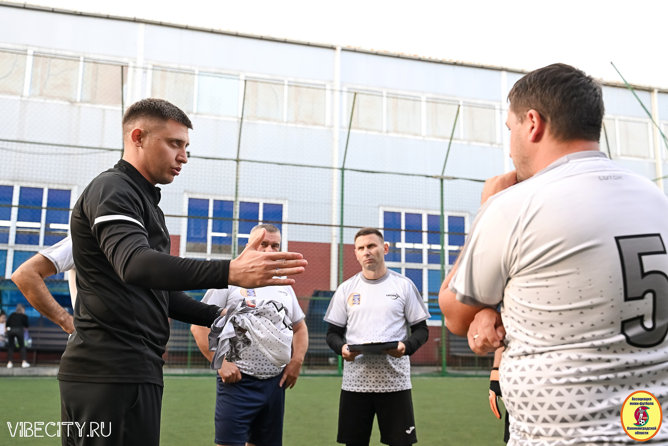 ИГРЫ ПЛЕЙ-ОФФ ПЕРВОГО ДИВИЗИОНА МИНИ-ФУТБОЛЬНОЙ ЛИГИ. VIBECITY.RU Вайб Сити Ру Фоторепортажи Фотоотчеты Калининград