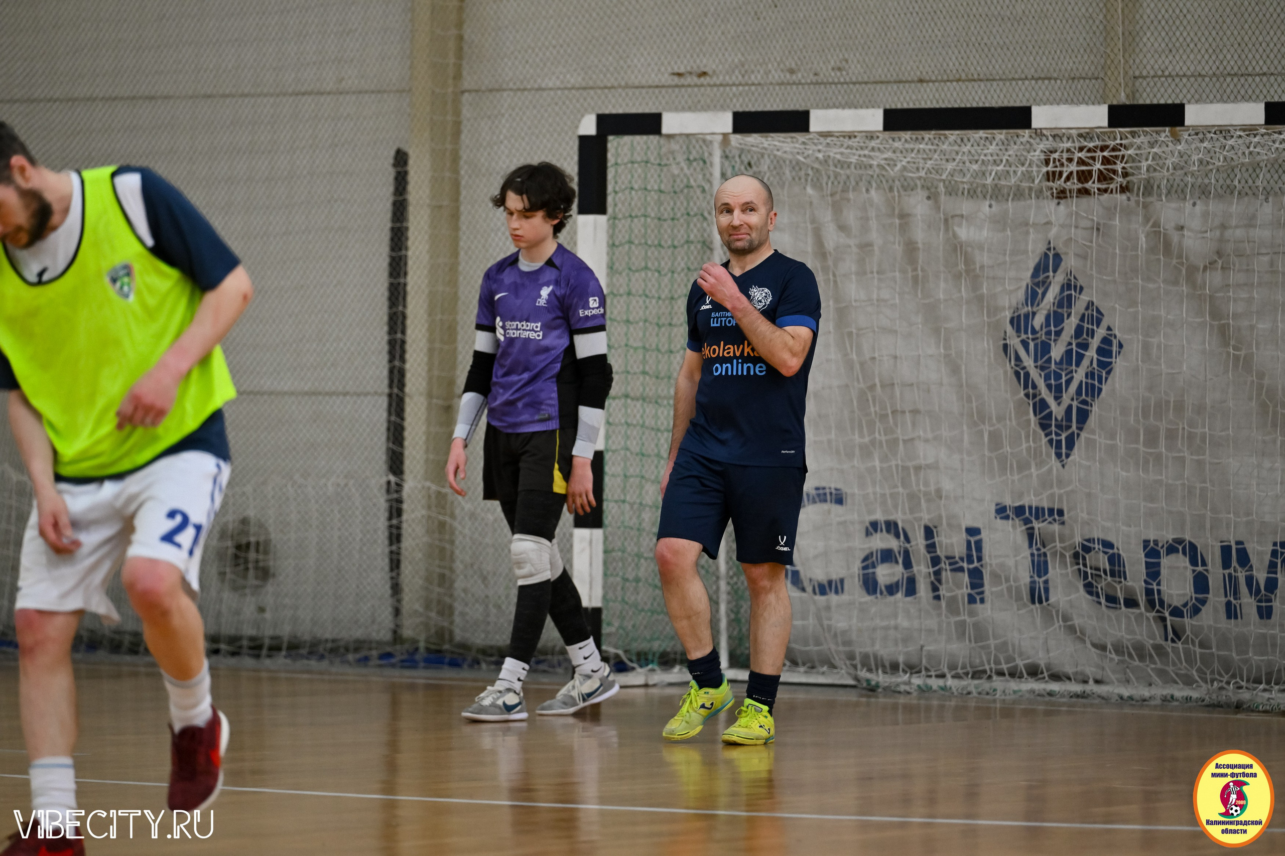 8 тур Корпоративной Бизнес-Лиги по футзалу. VIBECITY.RU Вайб Сити Ру Фоторепортажи Фотоотчеты Калининград