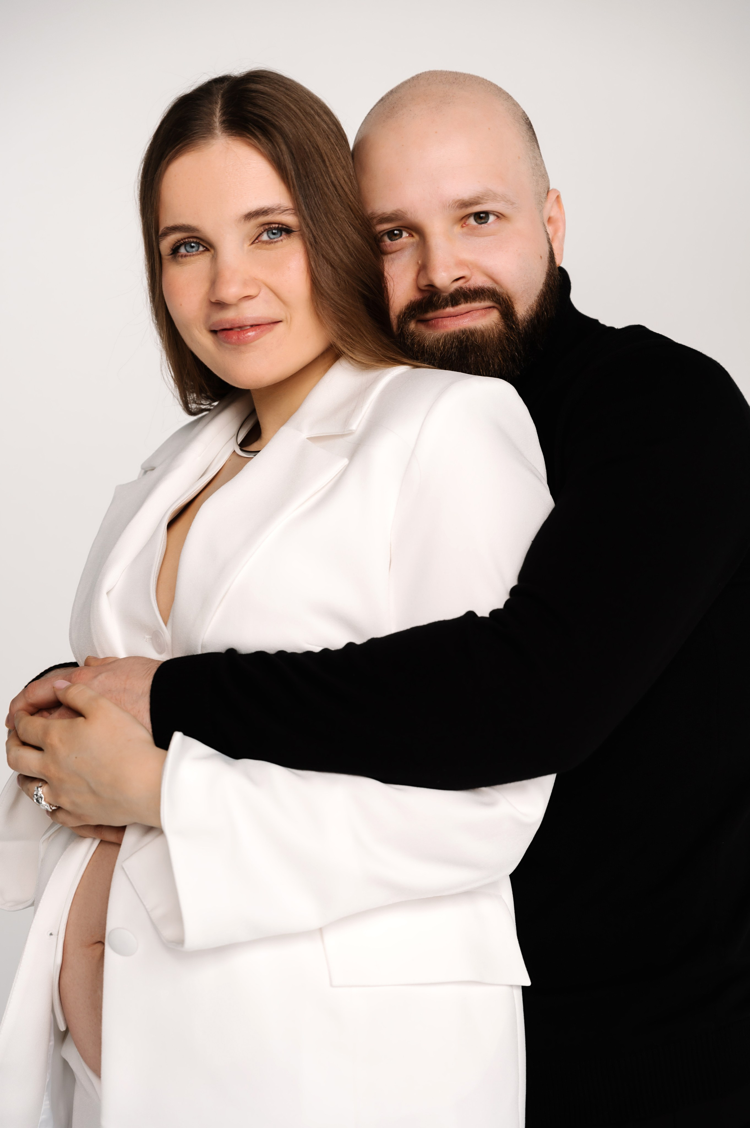 Профессиональный семейный и беременный фотограф в Санкт-Петербурге — Маргарита Иванова. Индивидуальные фотосессии под ключ: от образа до гот. Профессиональный фотограф беременности в СПБ. Стильные фотосессии беременности в стиле минимализм и классическая фотография