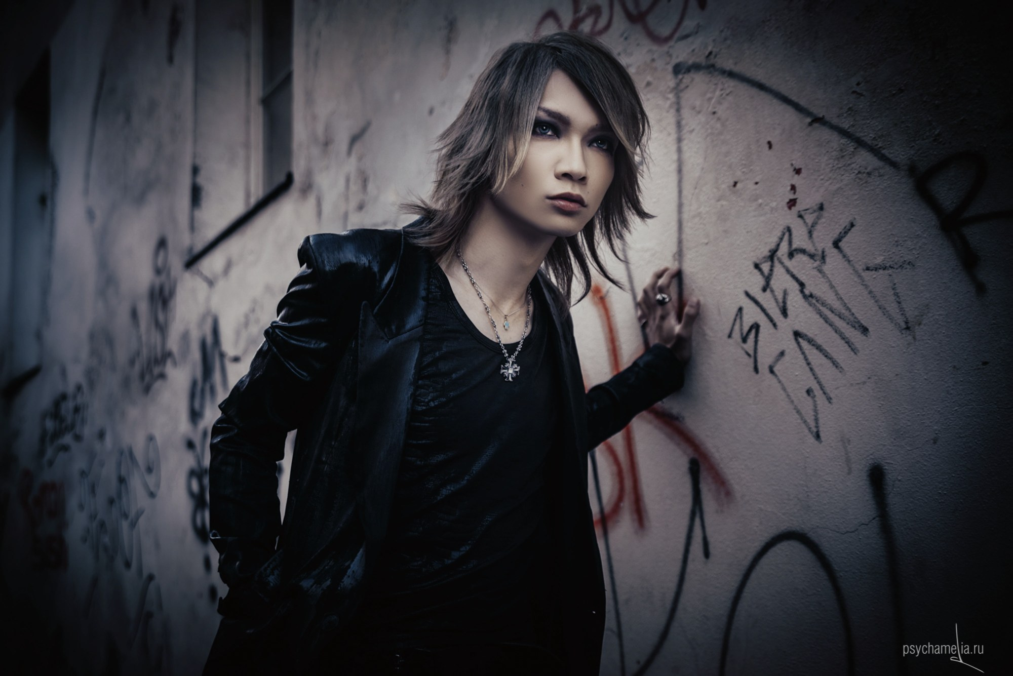 Studio and outdoors. Main