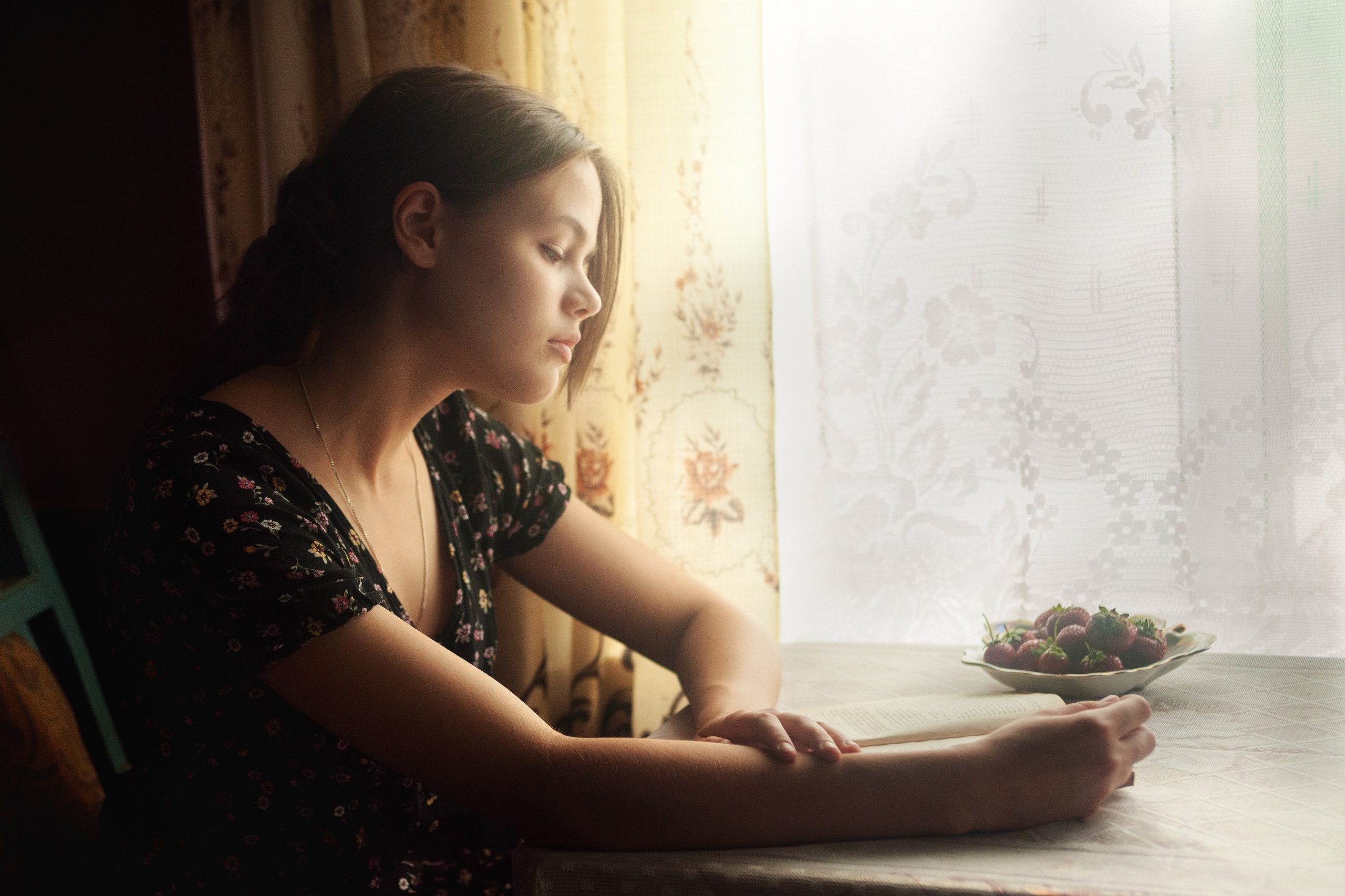 Арина. Фотограф Антонина Свешникова. ВЫПУСКНЫЕ ФОТОКНИГИ для детских садов и школ. Москва, Владимир