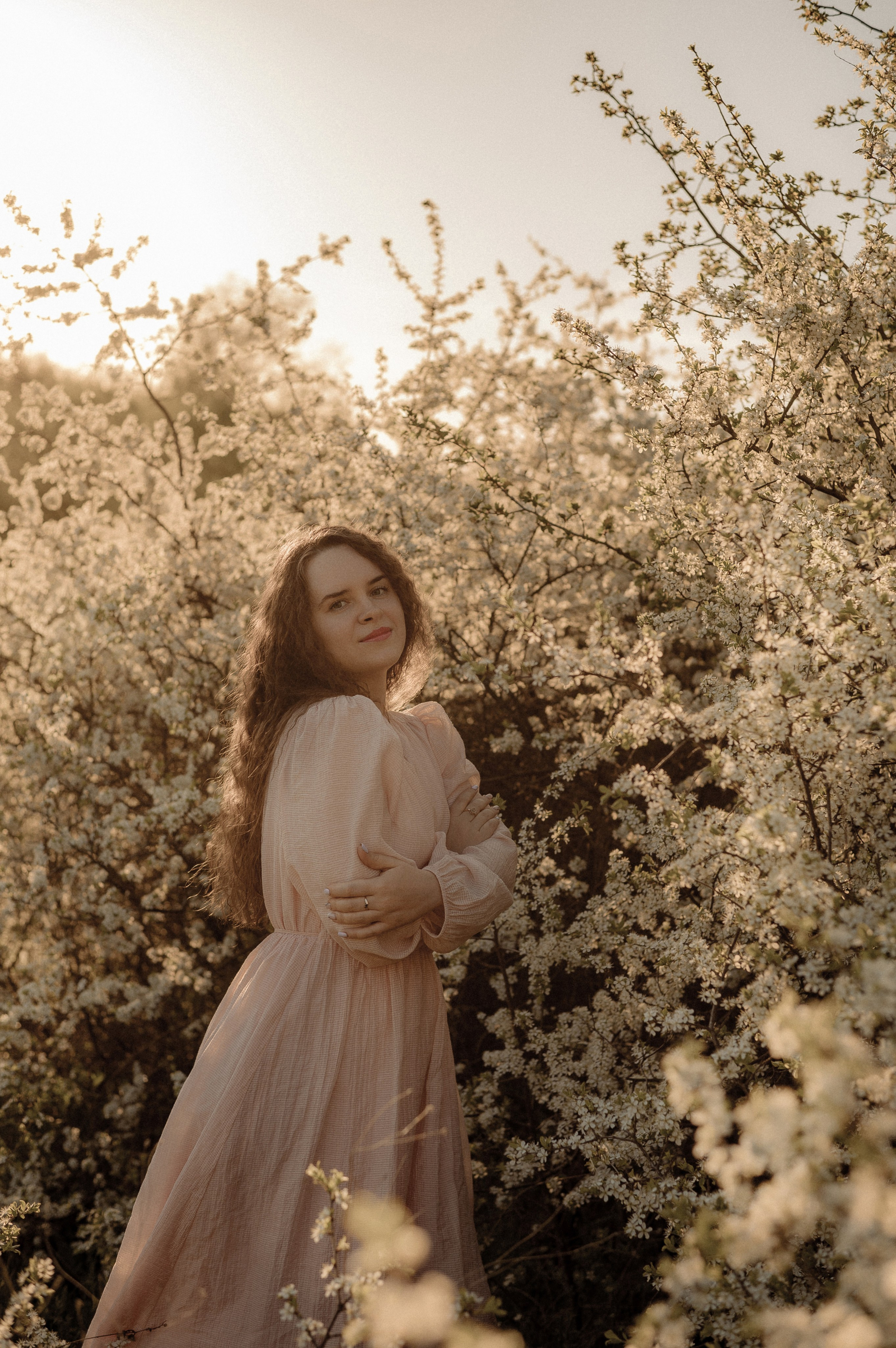 Настя, Антон и цветущие сады. Фотограф Мария Стрелкова