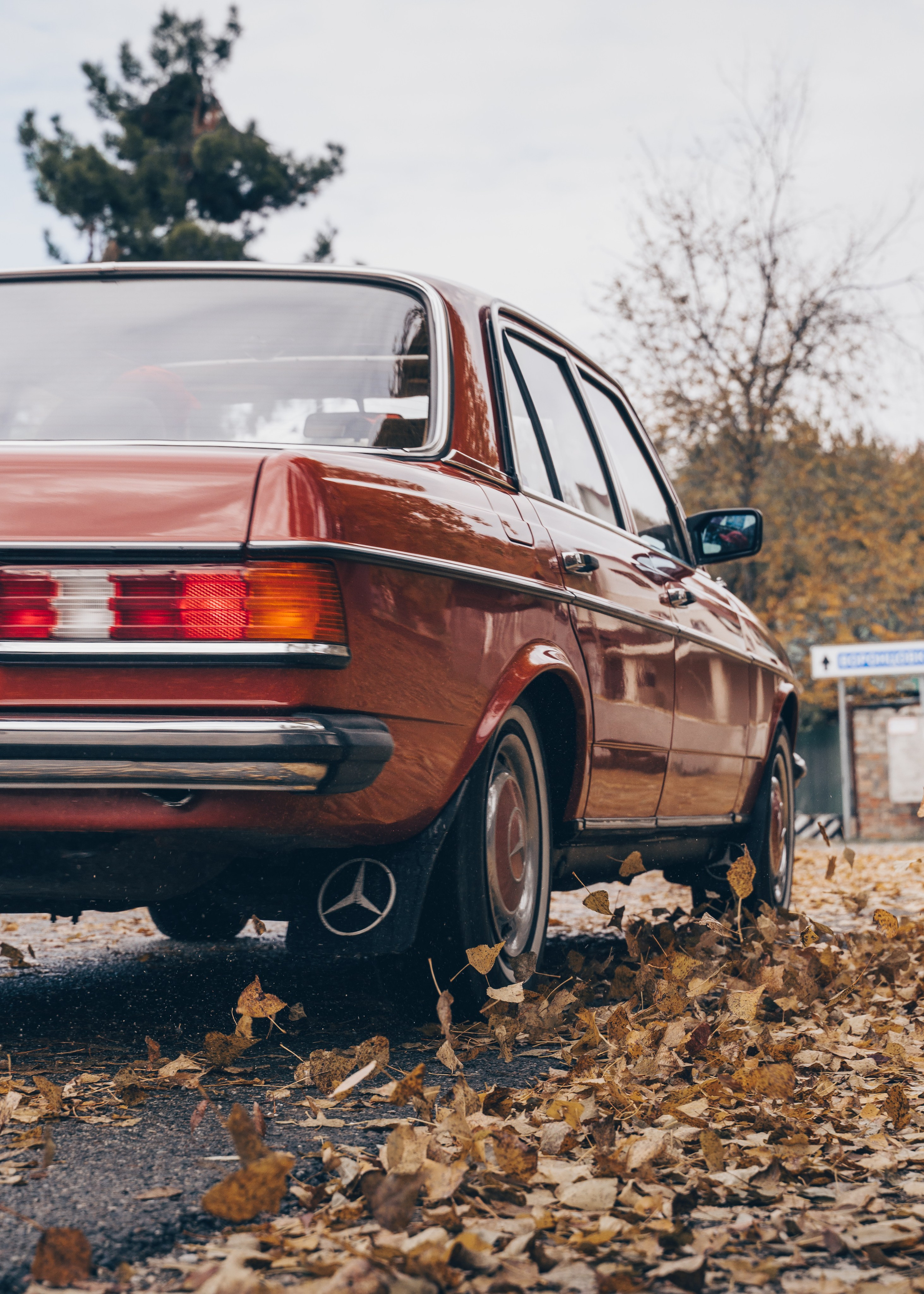 Retro Mercedes in Autumn. Автомобильный и просто лучший фотограф в Сочи Nikita No Name