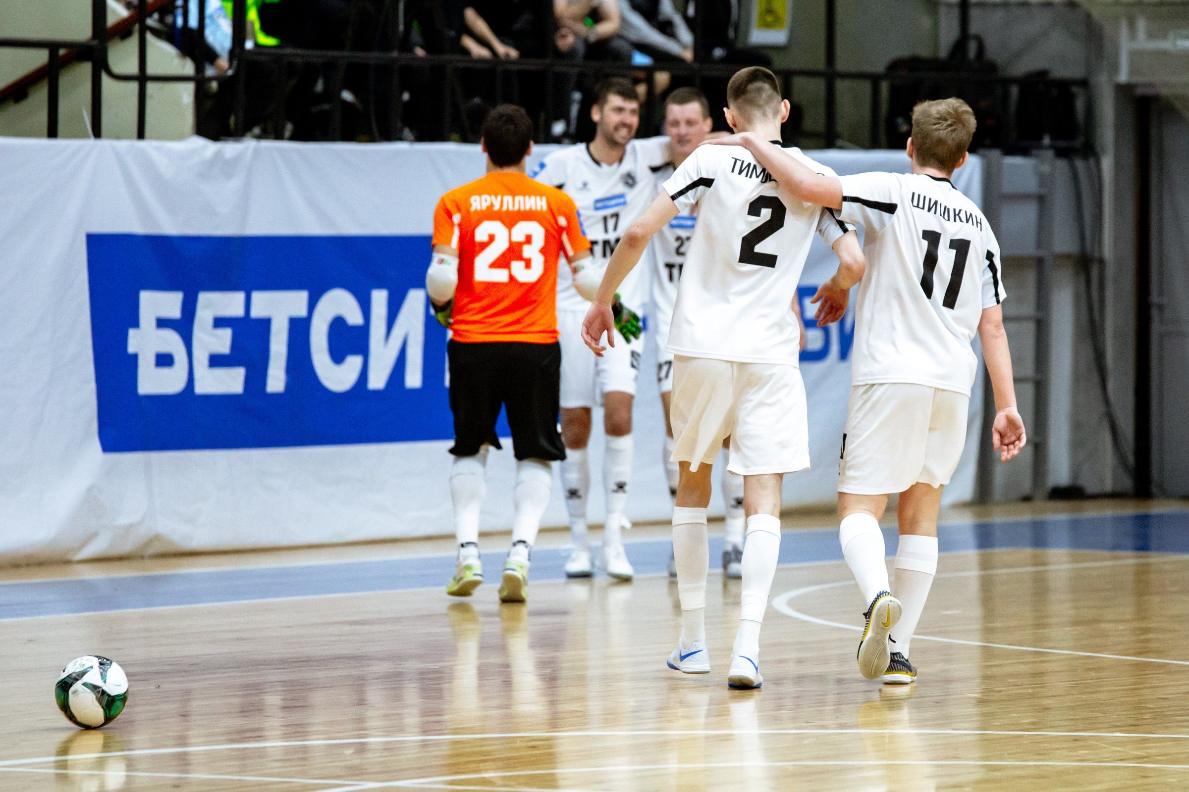 БЕТСИТИ Суперлига по футзалу | ИрАэро — Синара | 11.10.25. Фотограф в Иркутске Евгения Айвазова