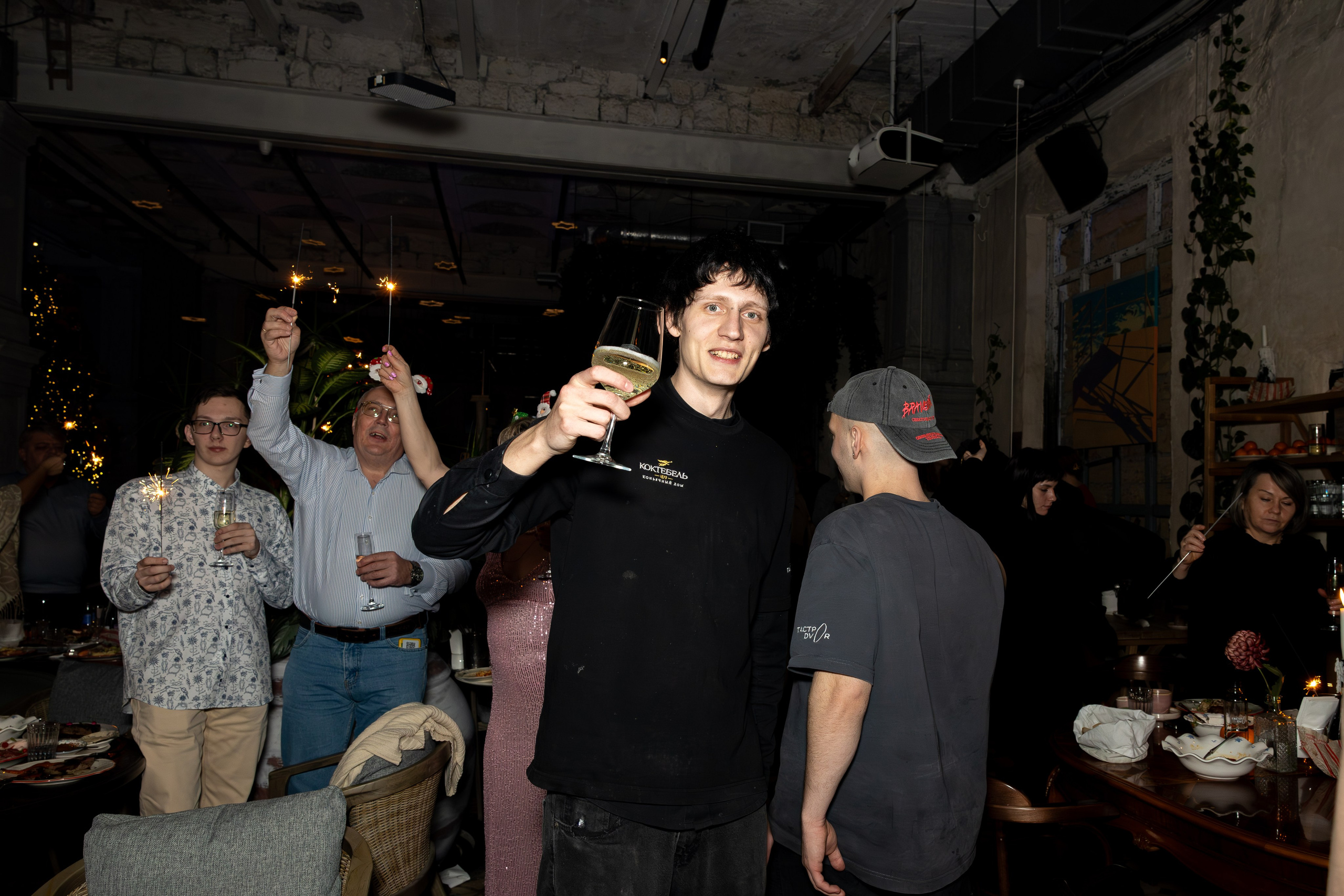 Новогодняя Ночь в арт-пространстве Gastrodvor. Дженбаз Павел — фотограф в Ялте