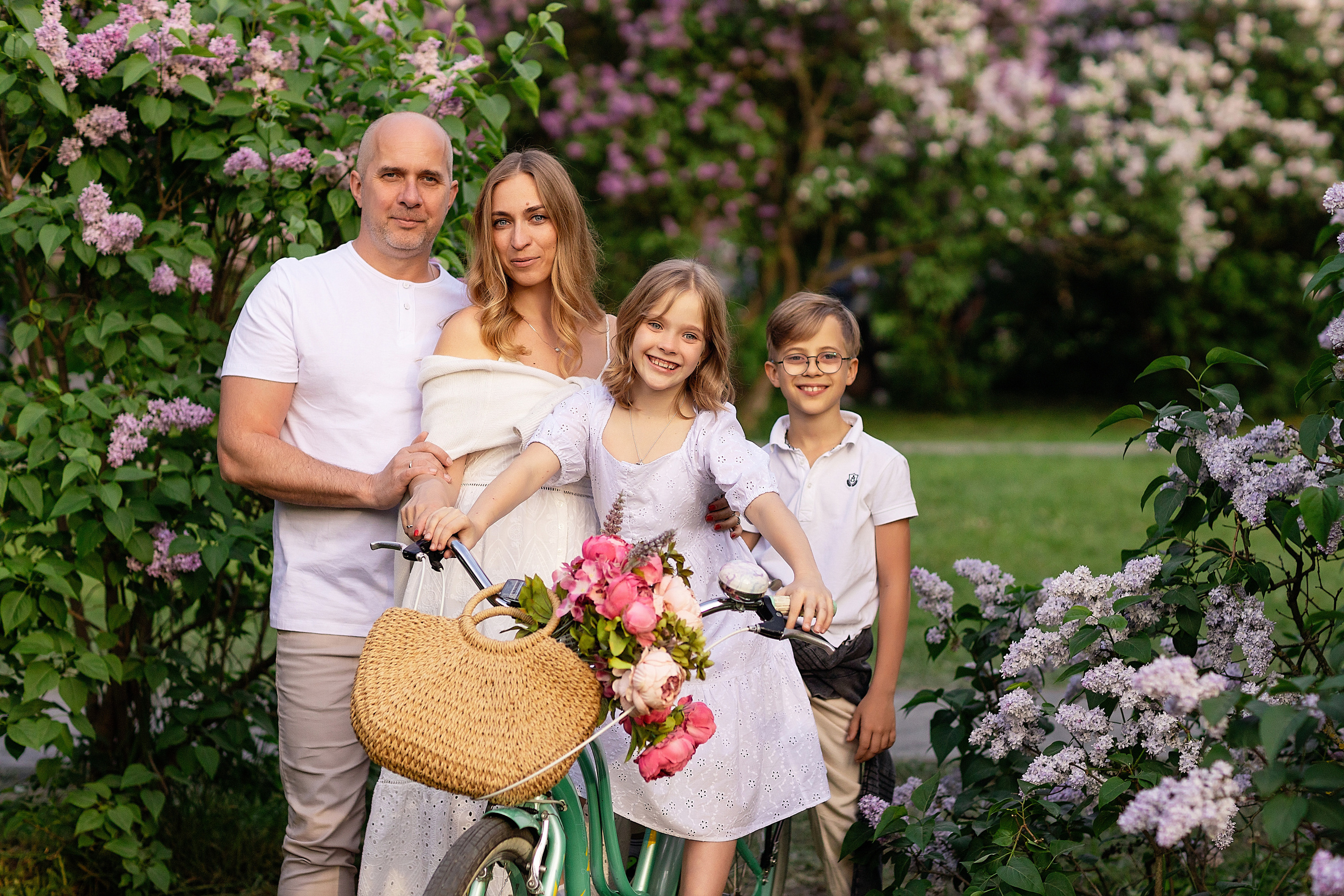 Семейная съемка в Сиреневом саду. Фотограф Екатерина Кудрик. Москва