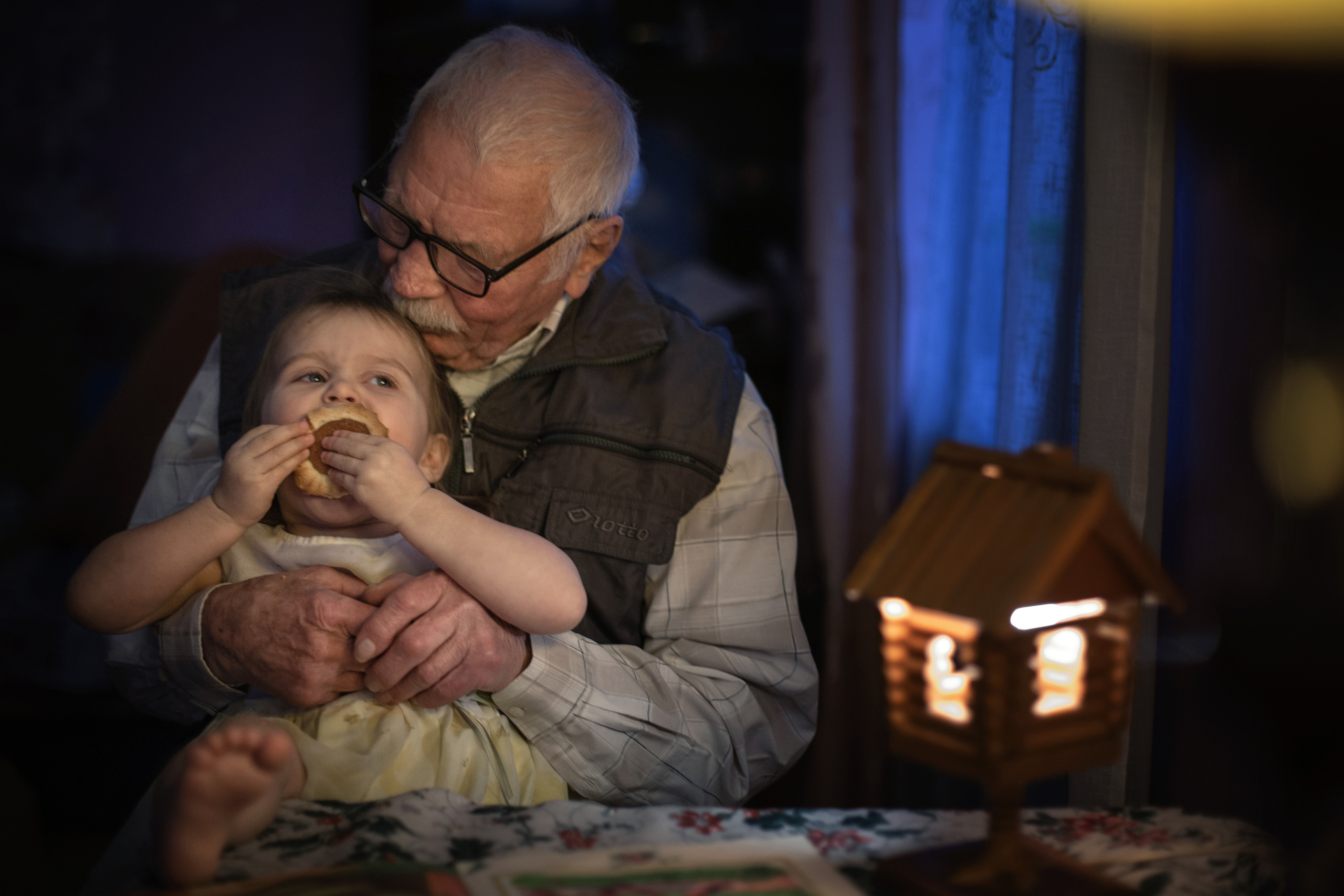 «В гостях у дедушки»_2021. Семейный фотограф в Санкт-Петербурге