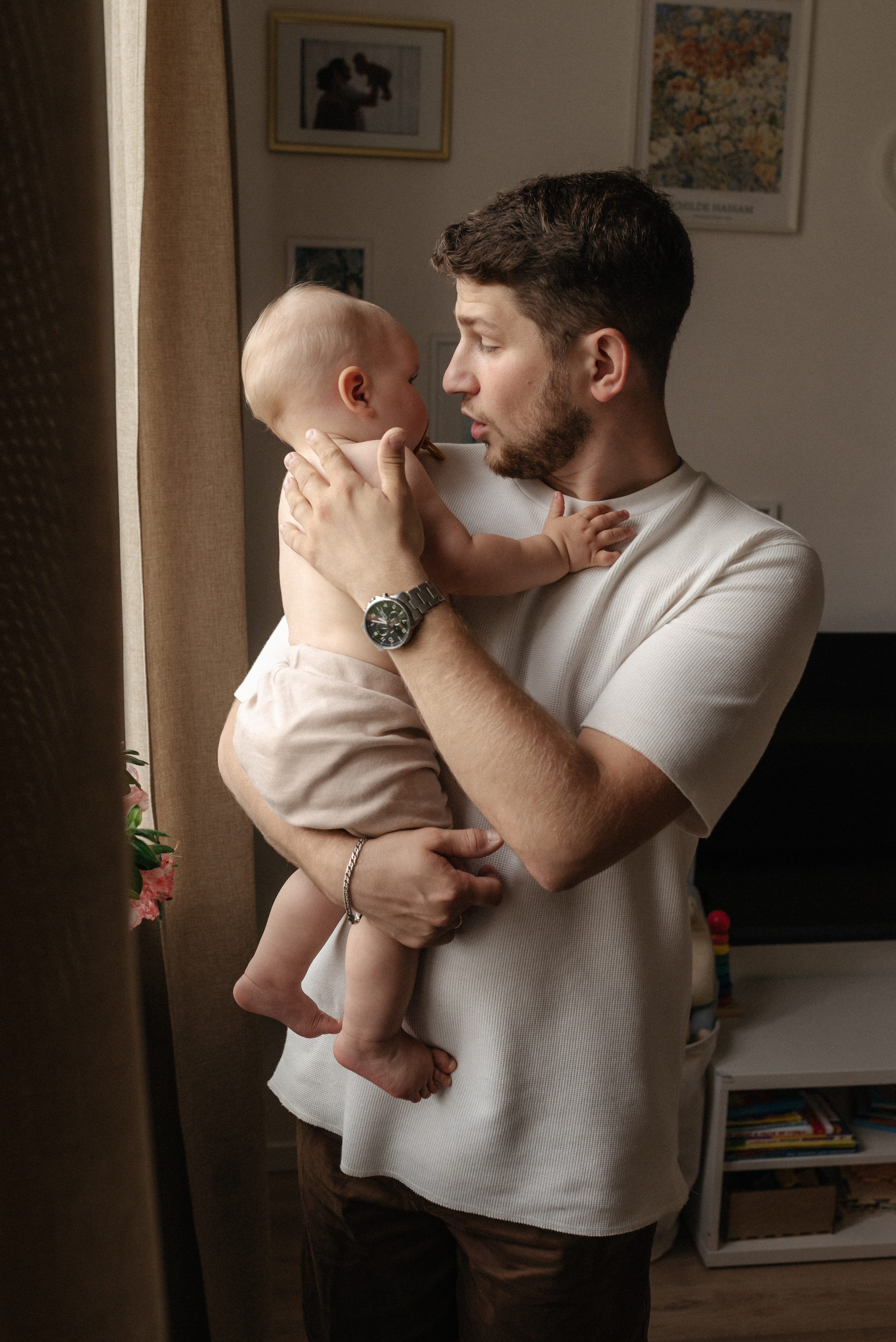 Семейная фотосессия дома с малышом. Семейный и портретный фотограф Нижний Новгород