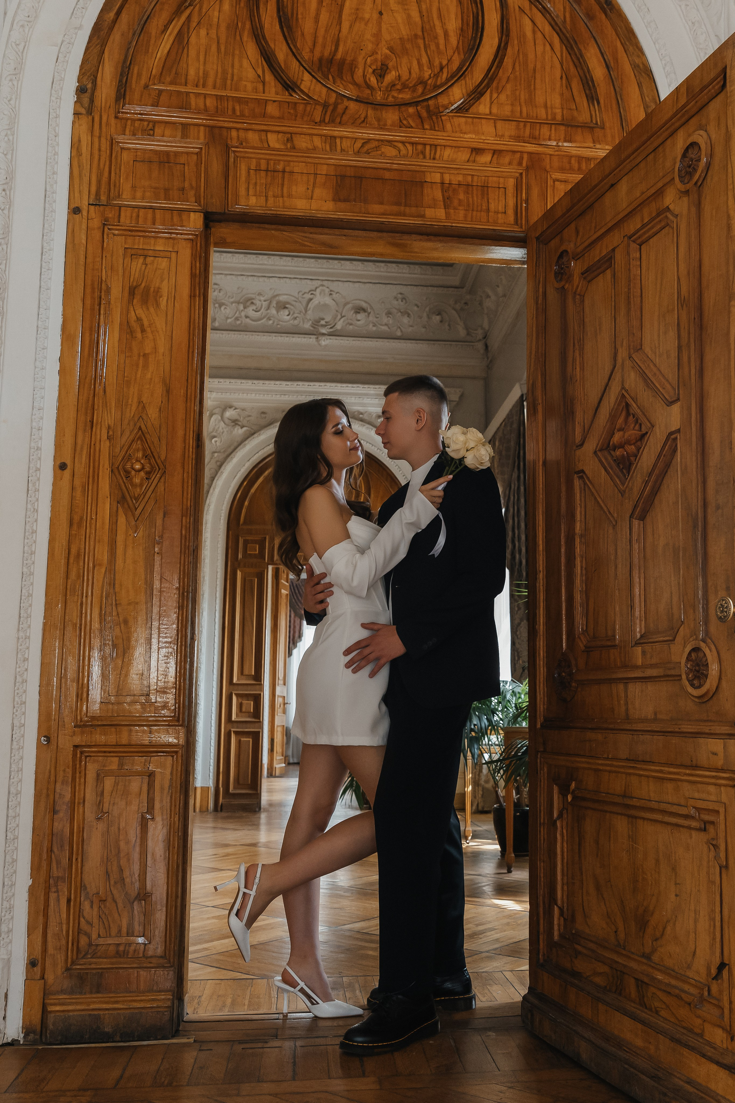 Свадебная фотосессия в Библиотеке-читальне им. А. С. Пушкина. Фотограф и видеограф Анна Домашенко