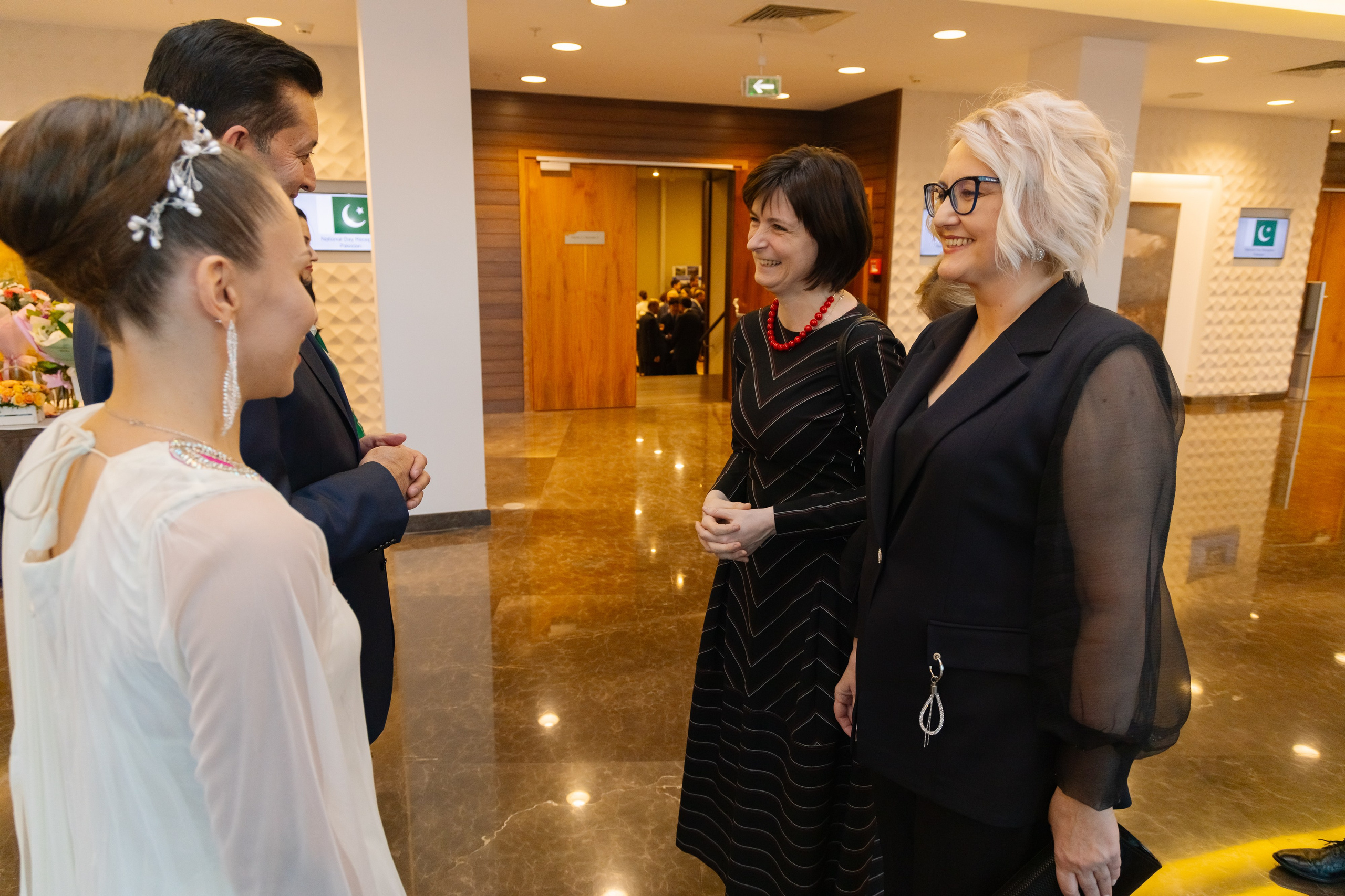 Фотосъемка делегации Пакистана в Беларуси в отеле Марриотт. Свадебный фотограф в Минске/Беларуси Сергей Спиридонов