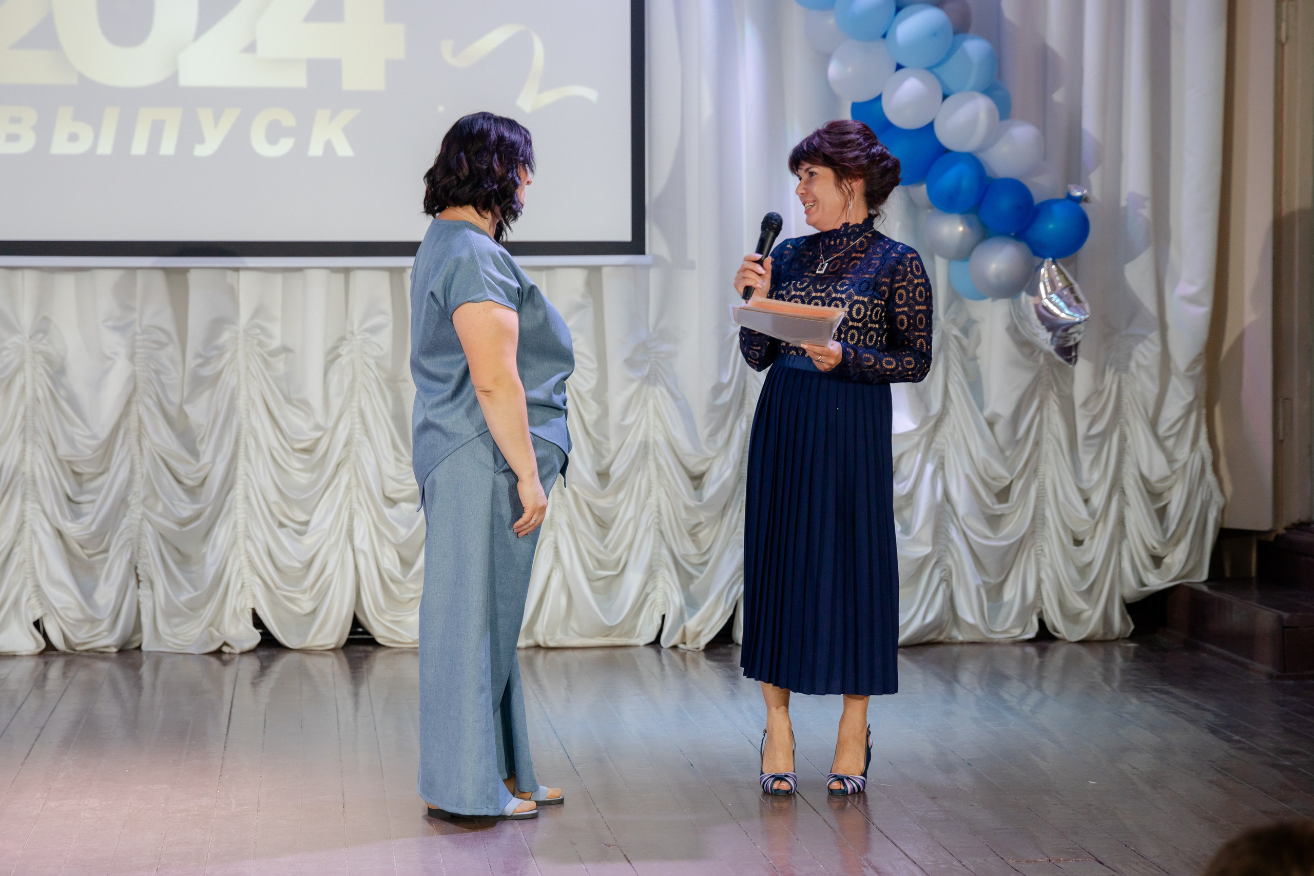 Школьный выпускной 2024 год в Соколе (Минск). Свадебный фотограф в Минске/Беларуси Сергей Спиридонов