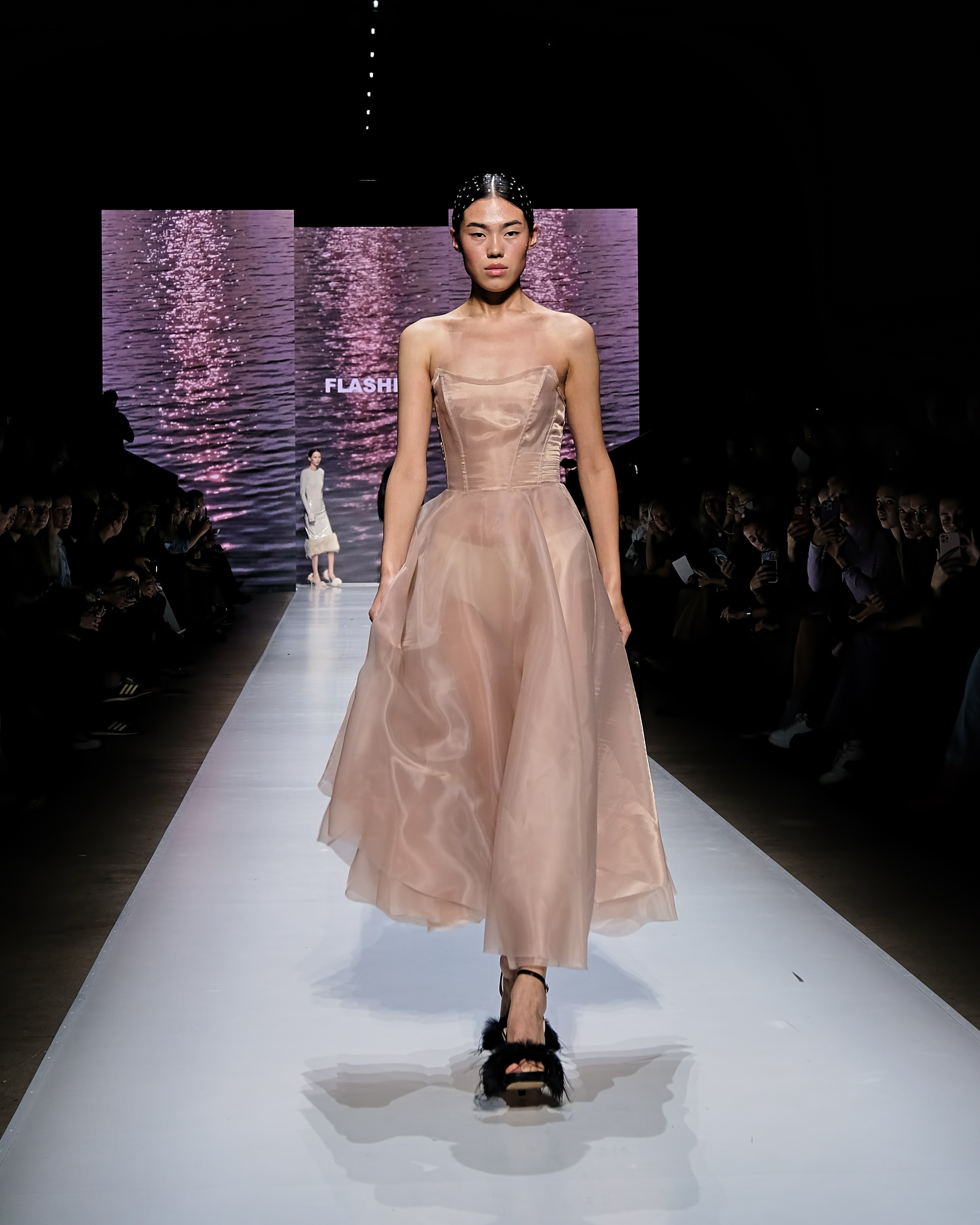 Moscow Fashion Week. Коммерческий, репортажный фотограф в Москве Лейла Мару