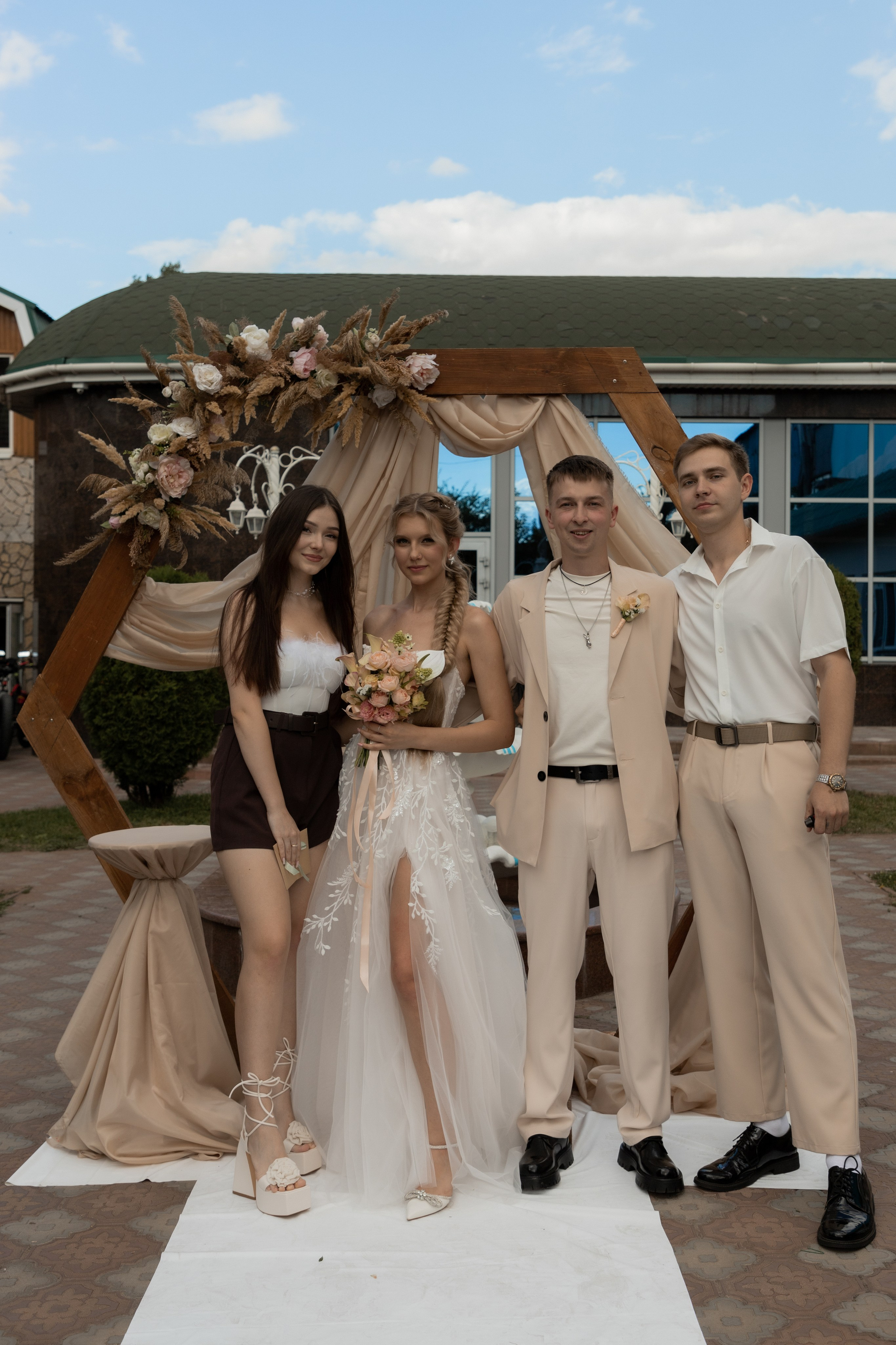 Роман и Александра (банкет). Свадебный фотограф Ангелина Сунгатулина | Саратов | Балаково | Вольск