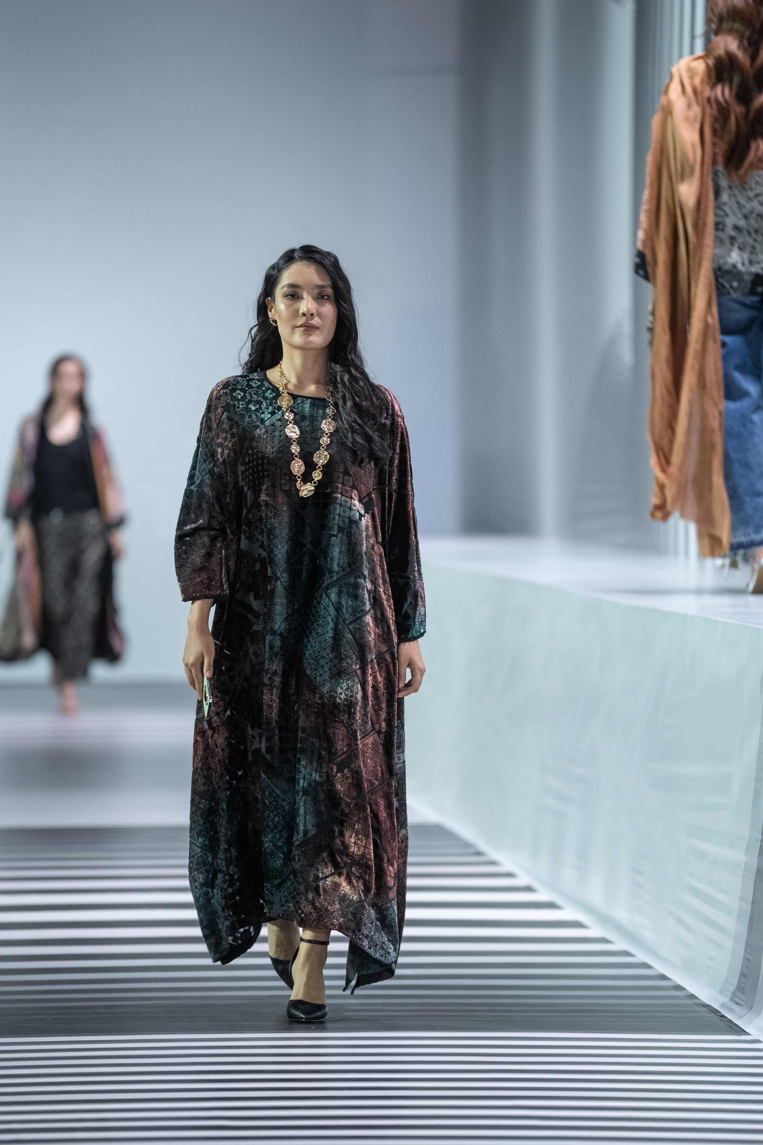 Brad YEARLAN ZHOLDASBEK. Сайт Алматинского НЮ АРТ, будуар и фэшн фотографа Дениса Карпенко