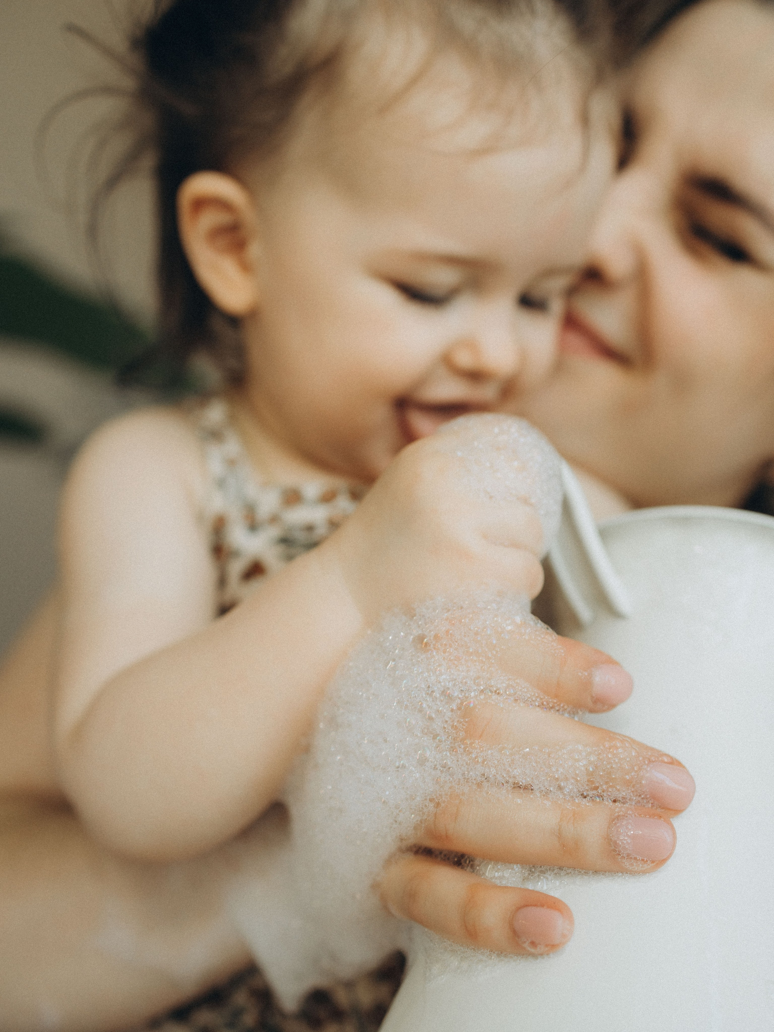 Пенная история. Мама и дочь. Фотограф Дарья Соколовская