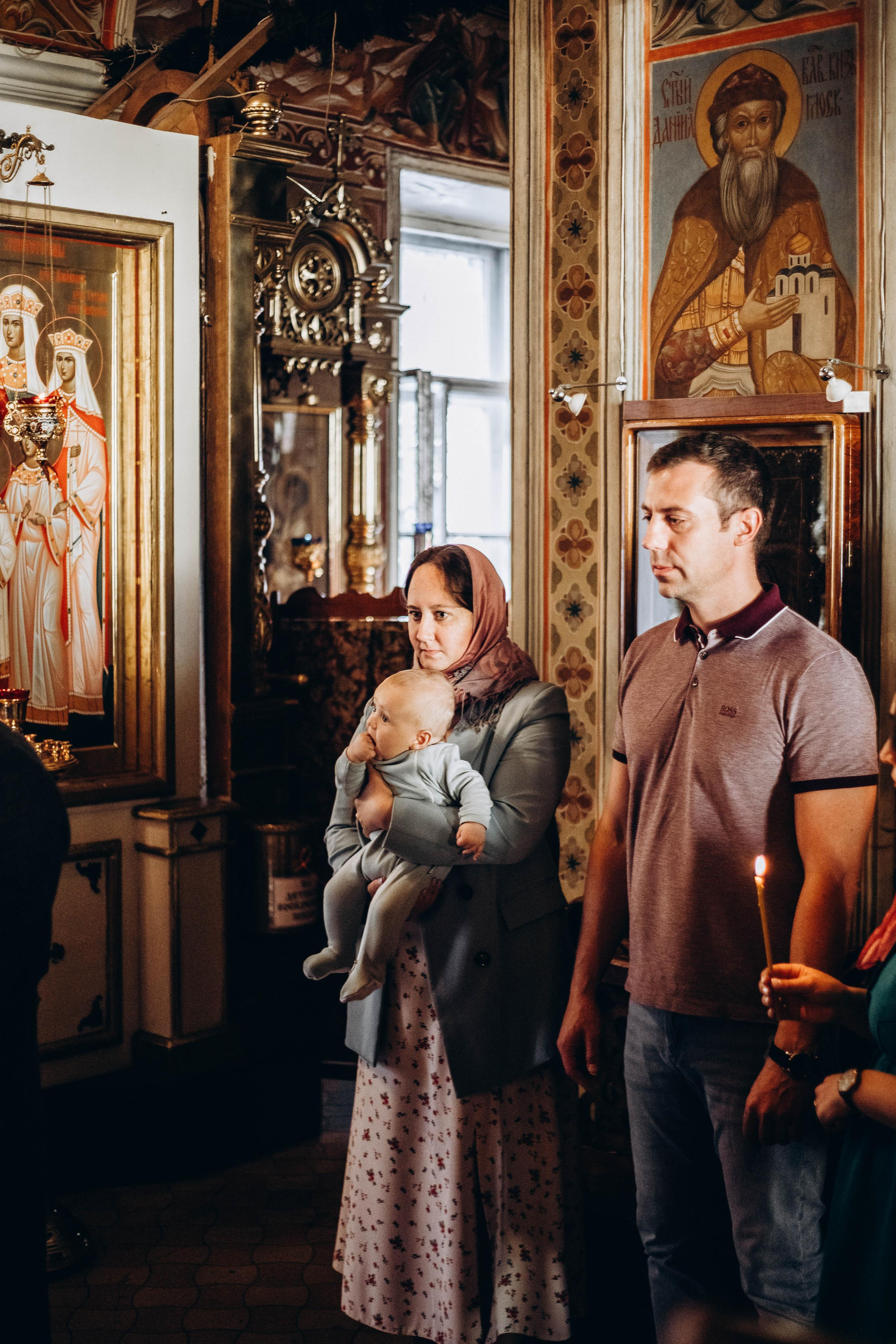 Таинство крещение семейный фотограф в Ногинске. Фотограф Ногинск | Черноголовка Ева Быковских