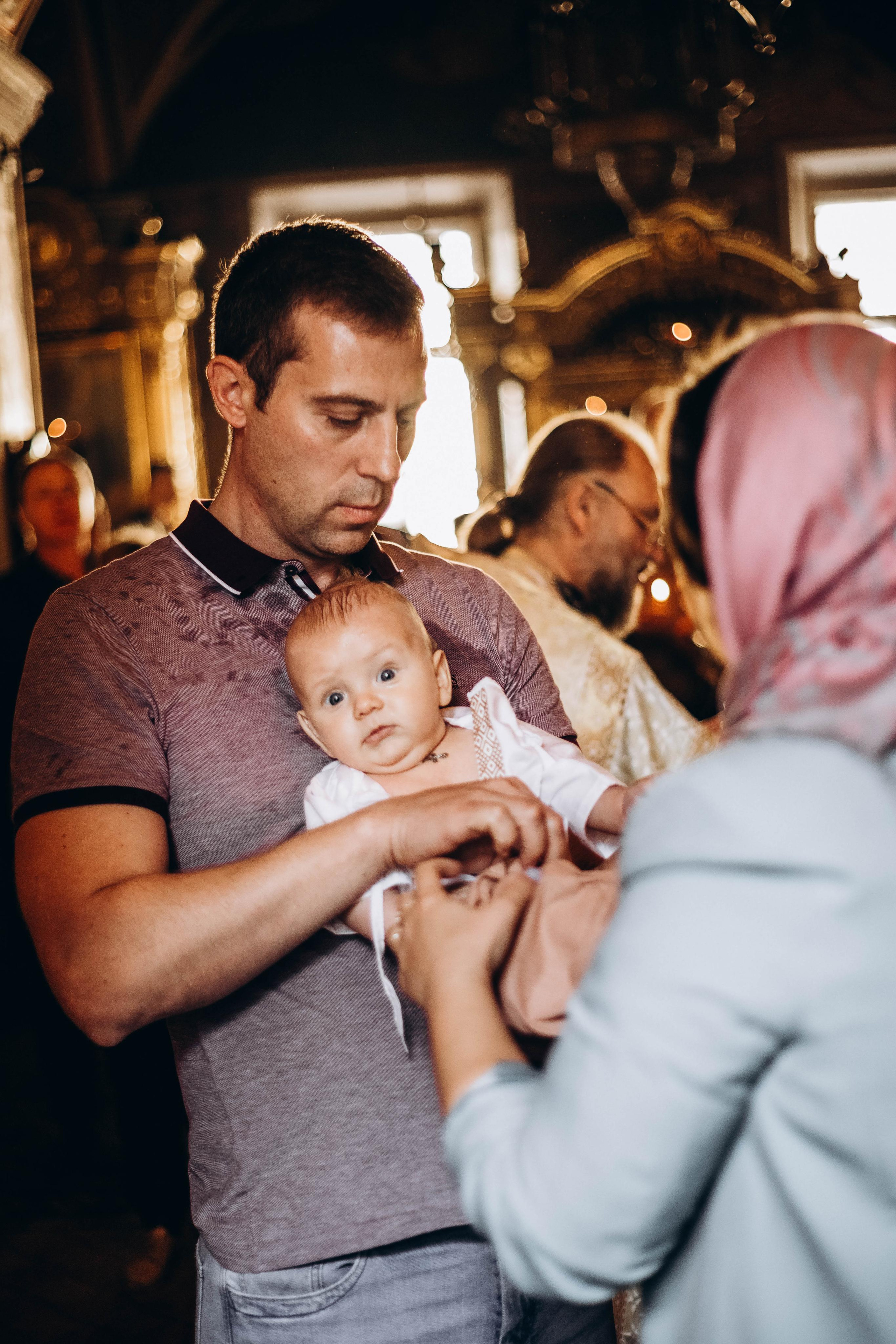 Таинство крещение семейный фотограф в Ногинске. Фотограф Ногинск | Черноголовка Ева Быковских
