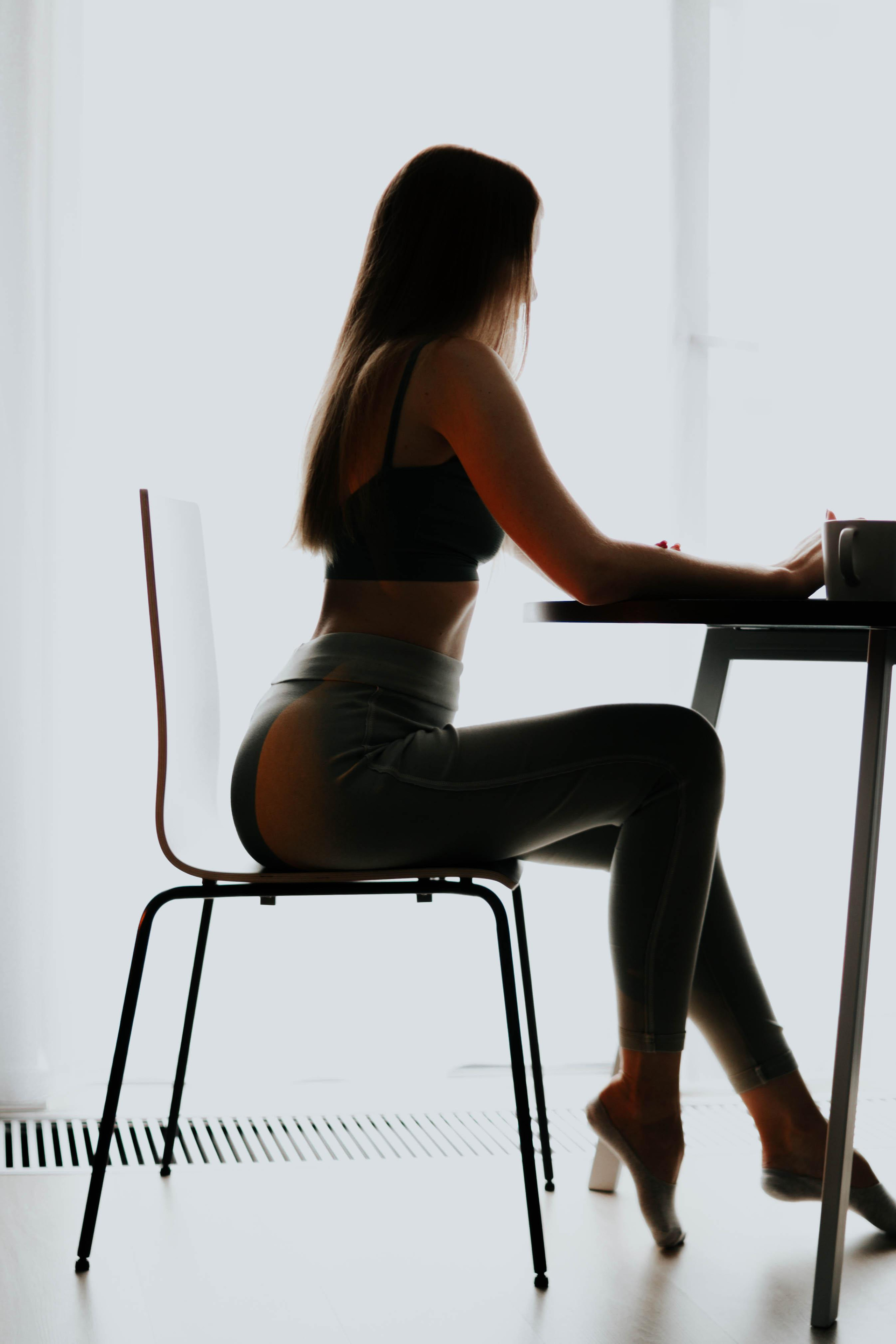 женский силуэт 