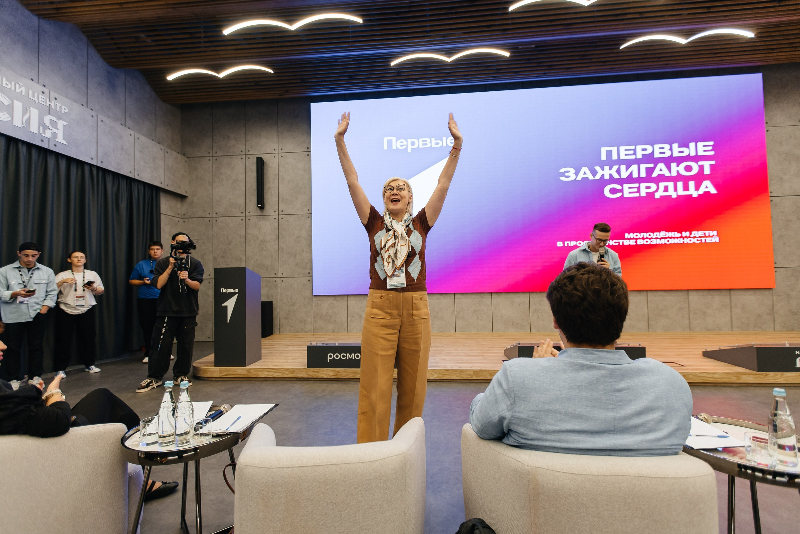 МЕДИА ПРИТЯЖЕНИЕ. ПЕРВЫЕ | VK EDUCATION |МОСКВА, 2025. Five Media — репортажный фотограф Москва | Мск