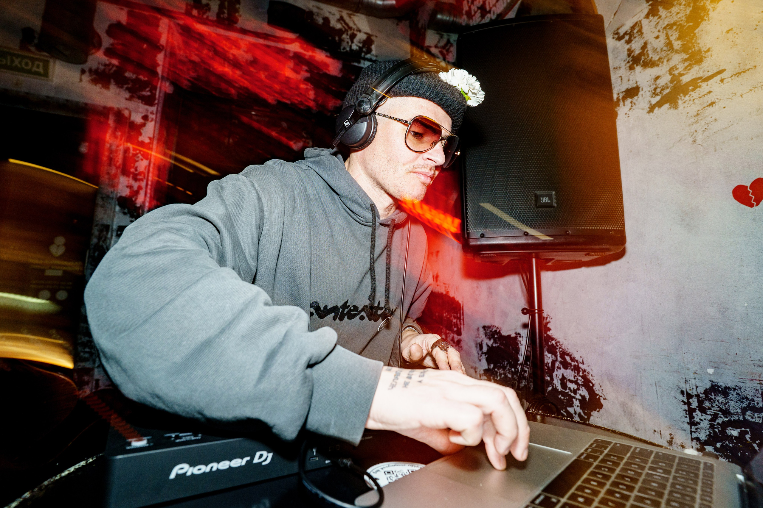 From NSK to SPB. Dj Enott. Концертный и репортажный фотограф в Санкт-Петербурге Слава Пахомов