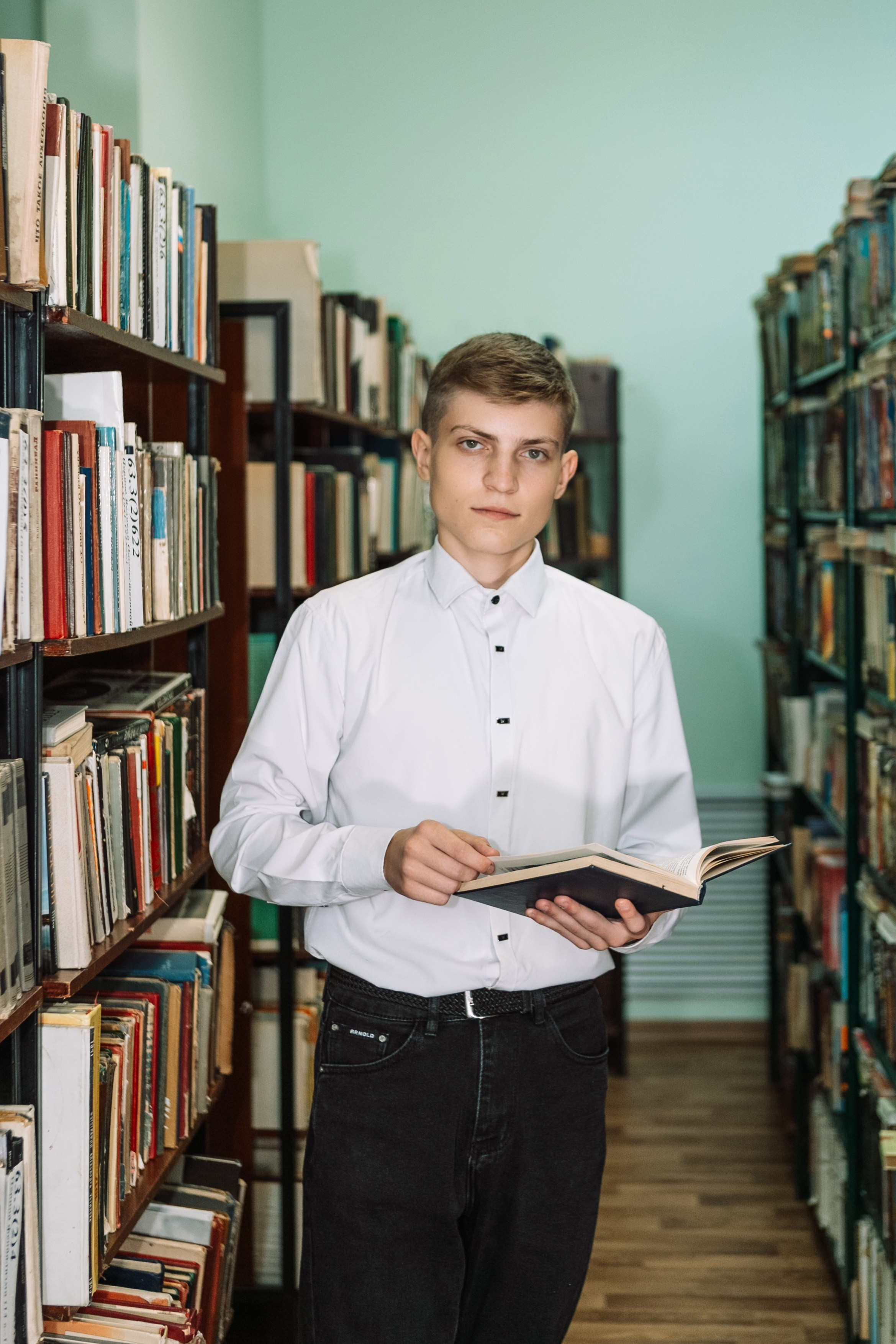 Съемка в библиотеке. Выпускные альбомы Воронеж от Веры Соколовой