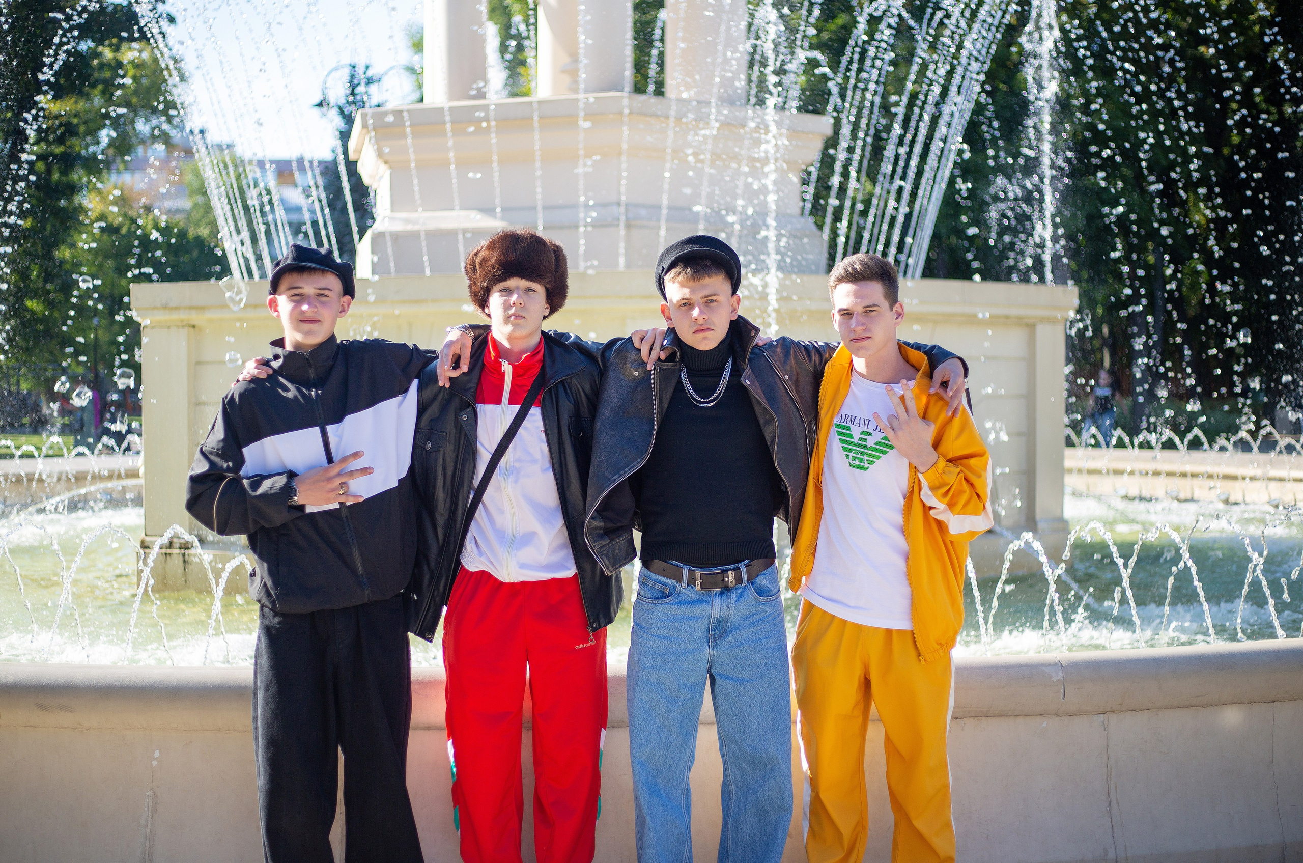 Курбатовская СОШ — в стиле 90-х парк Орленок. Выпускные альбомы Воронеж от Веры Соколовой