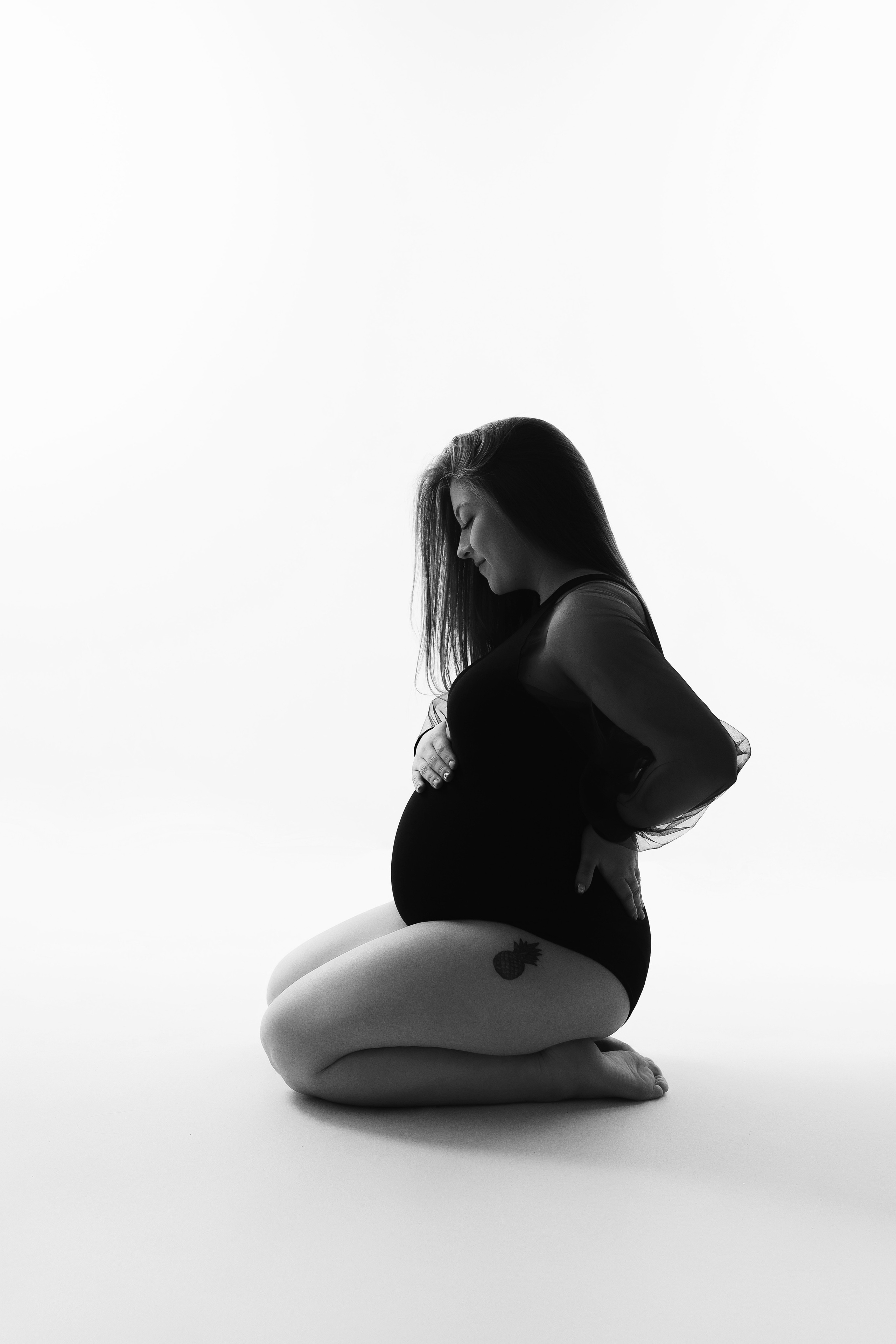 Беременность в студии. Фотограф новорожденных Серпухов, Протвино, Москва I Марина Бурмистрова