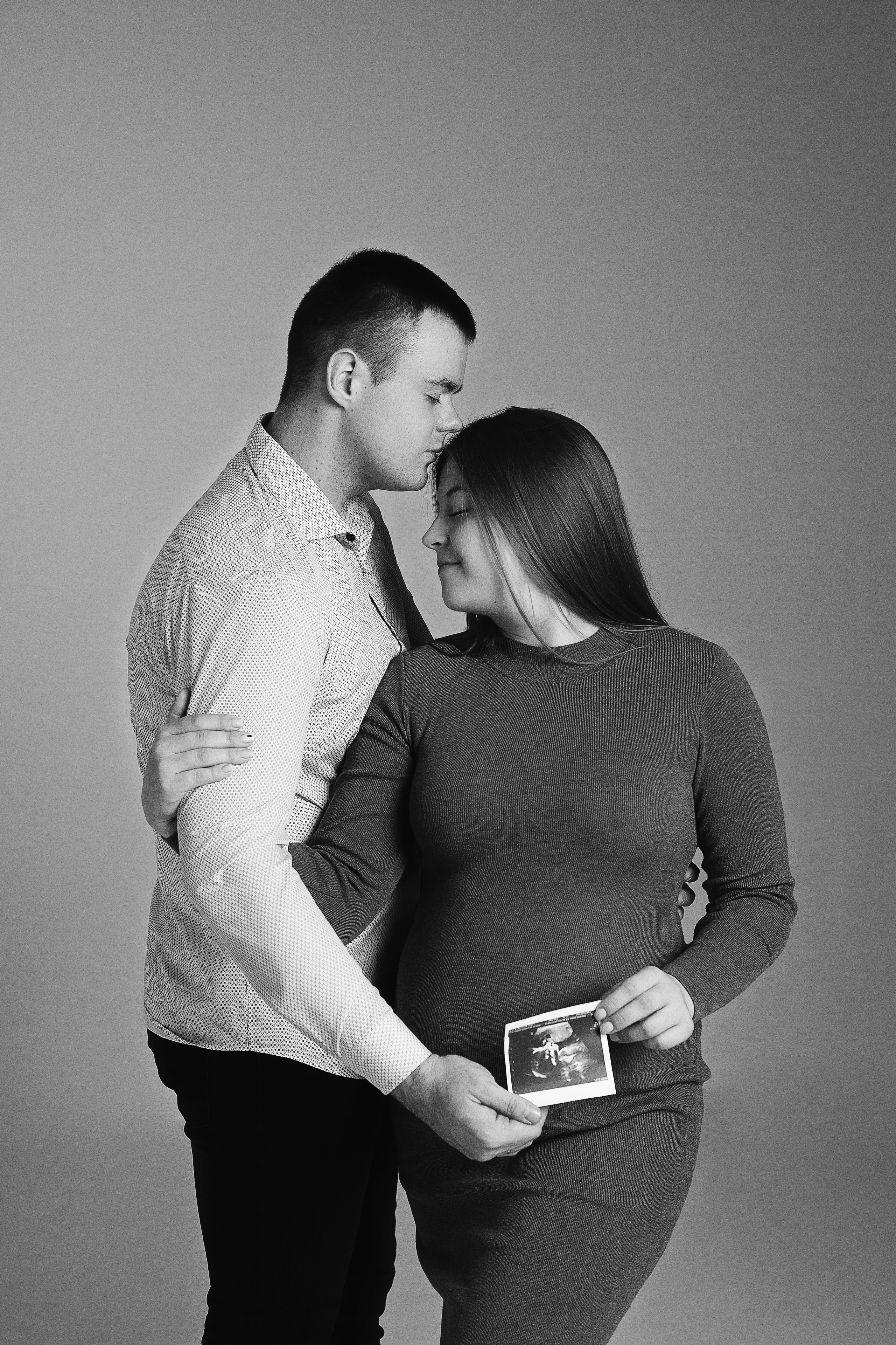 Беременность в студии. Фотограф новорожденных Серпухов, Протвино, Москва I Марина Бурмистрова