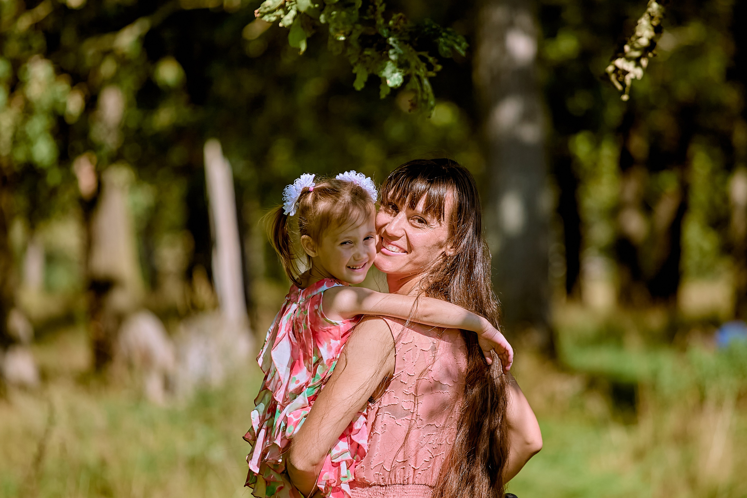 Семейный портрет. Мама с дочкой на руках. Православный портретный фотограф Николай Голованов. г. Дзержинск